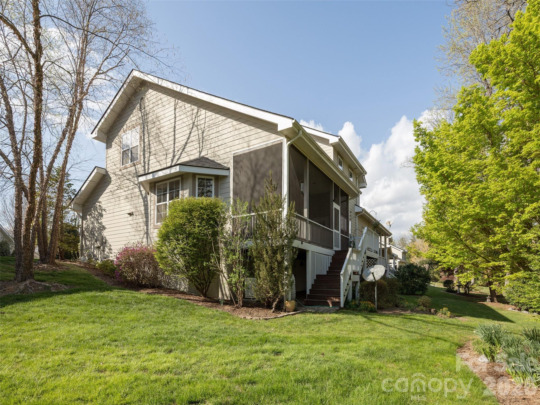 Townhouse at 83 Towne Place Drive, Hendersonville, photo 47 of 48