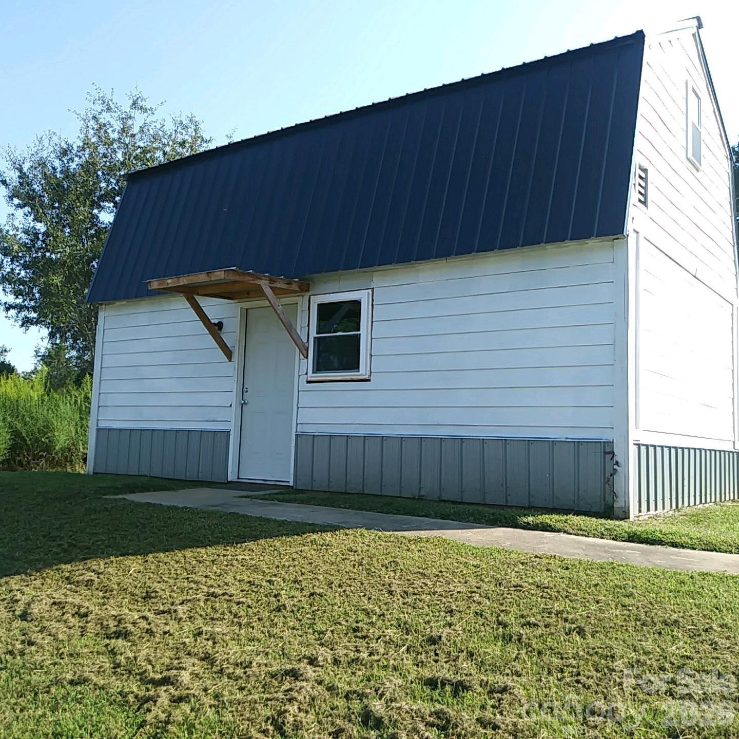 Single Family Residence at 181 Sandy Hill Drive, Forest City, photo 4 of 21