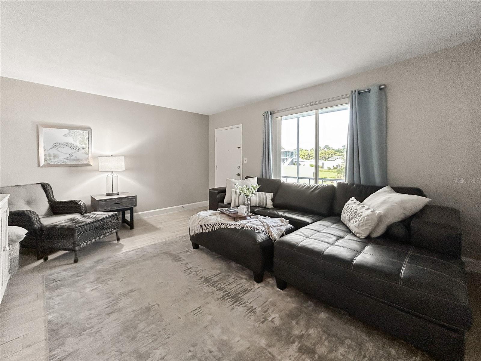 Condominium at 1600 W LAKE PARKER DR #C4, LAKELAND, photo 6 of 33