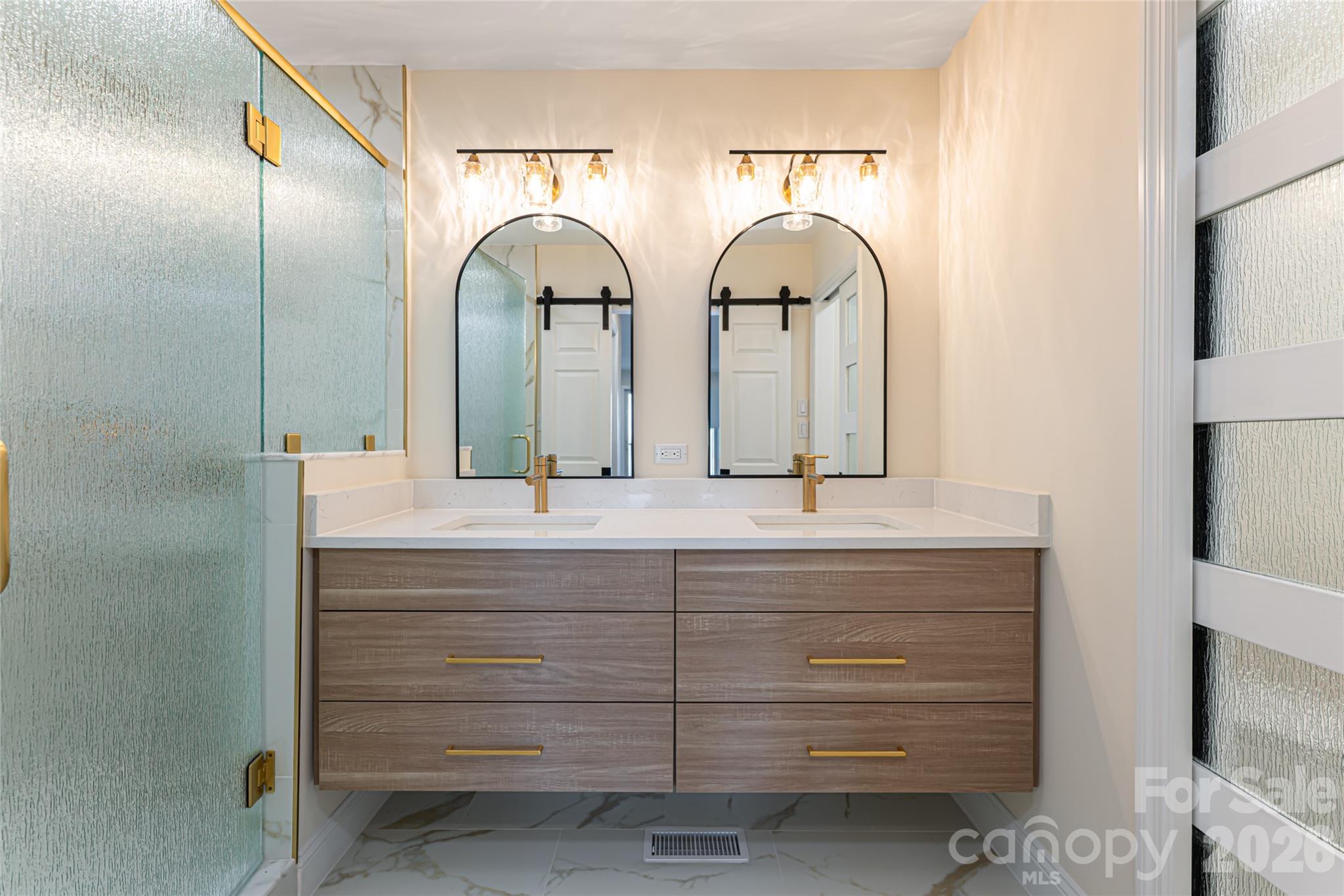 Primary Bathroom - 1203 Fleetwood Plaza, Hendersonville