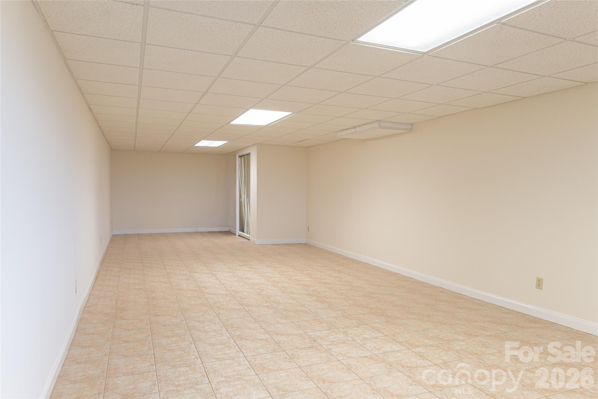Finished Basement Space - 1203 Fleetwood Plaza, Hendersonville