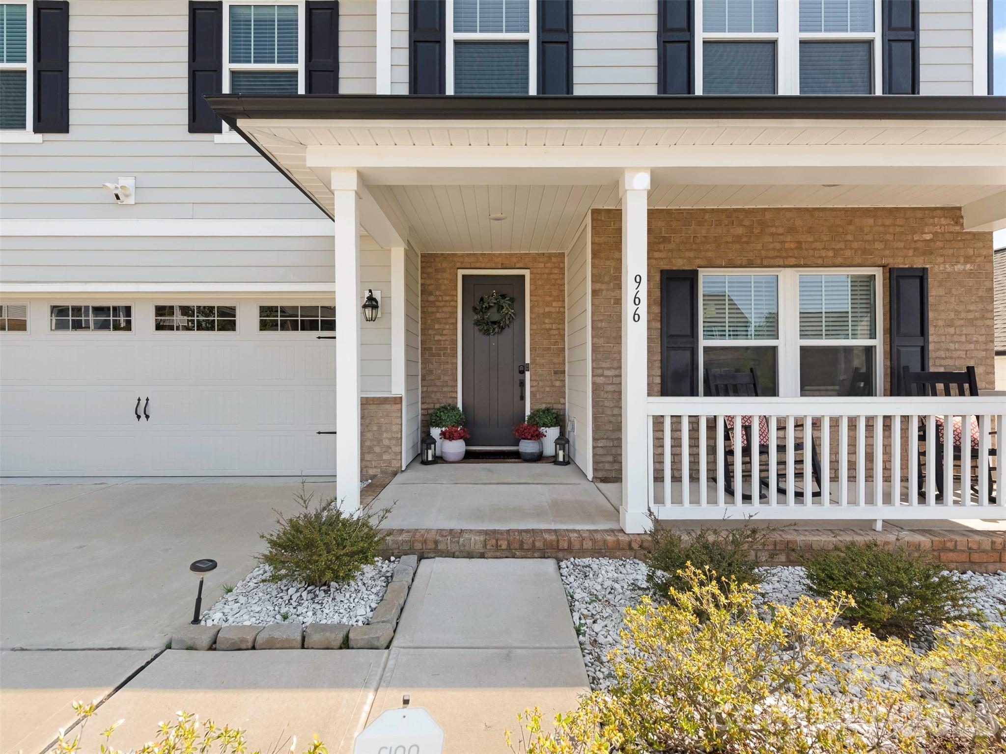 Covered Front Porch! - 966 Scotch Meadows Loop, Monroe