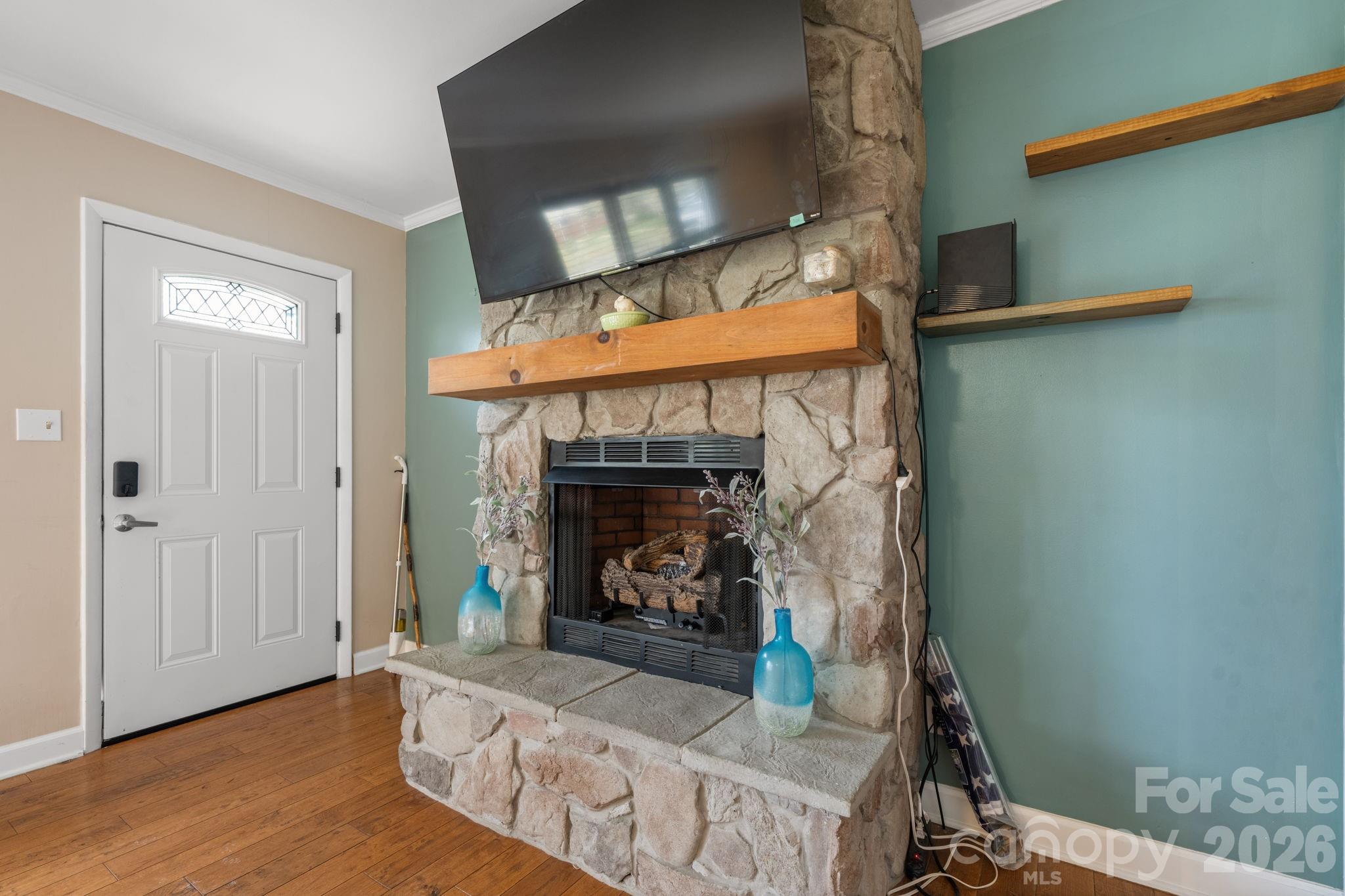 Single Family Residence at 118 Whitley Road, Morganton, photo 5 of 23