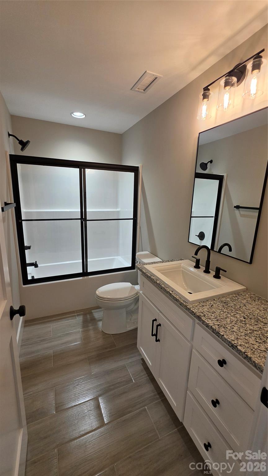 2nd Level Full Bath - 194 Donsdale Drive, Statesville