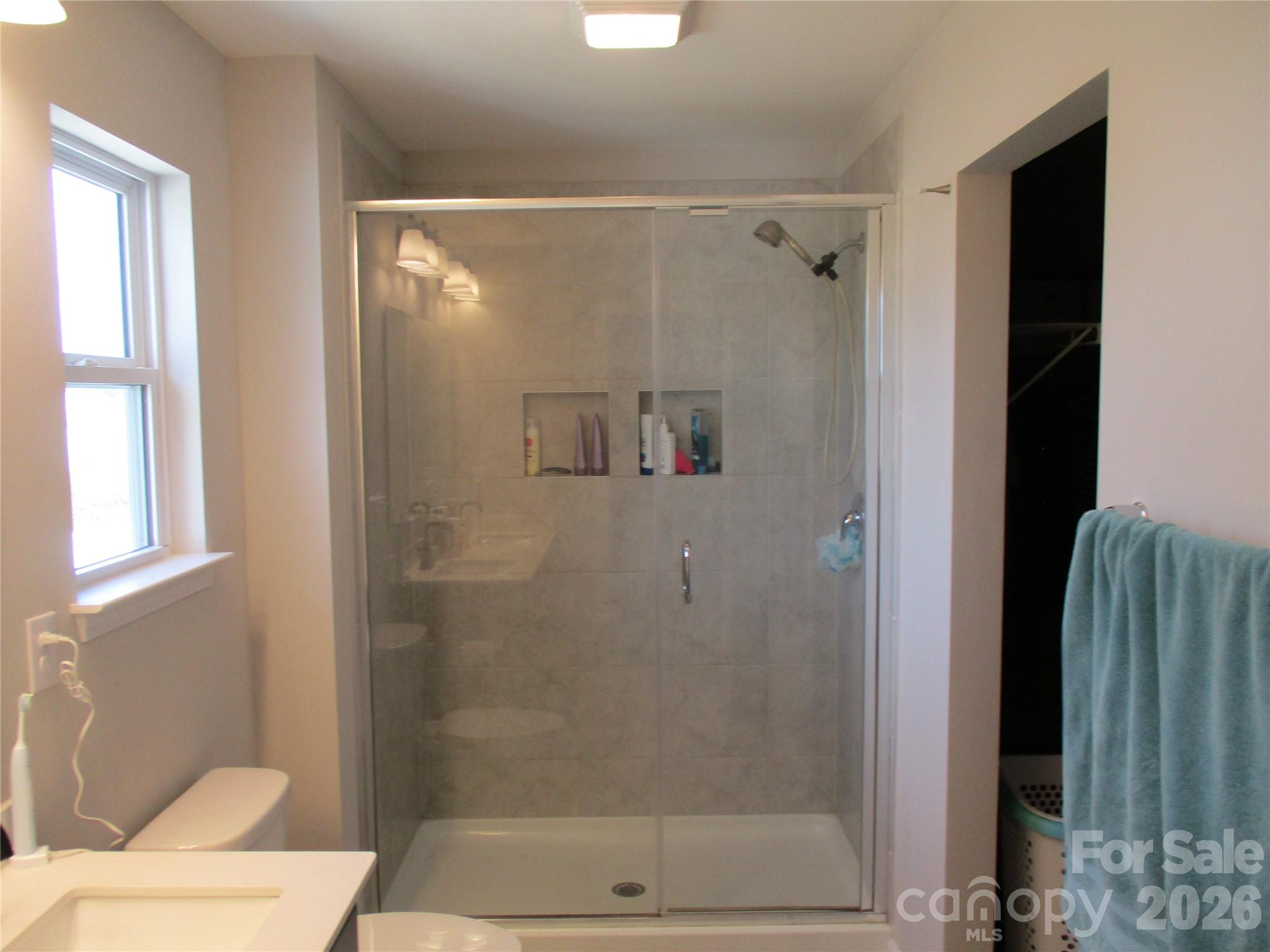 Single Family Residence at 1525 Rye Road, Mount Holly, photo 10 of 21