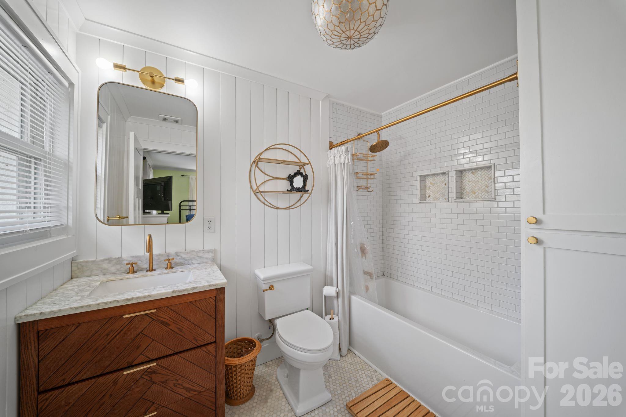 Single Family Residence at 24 Dellwood Street, Asheville, photo 24 of 48
