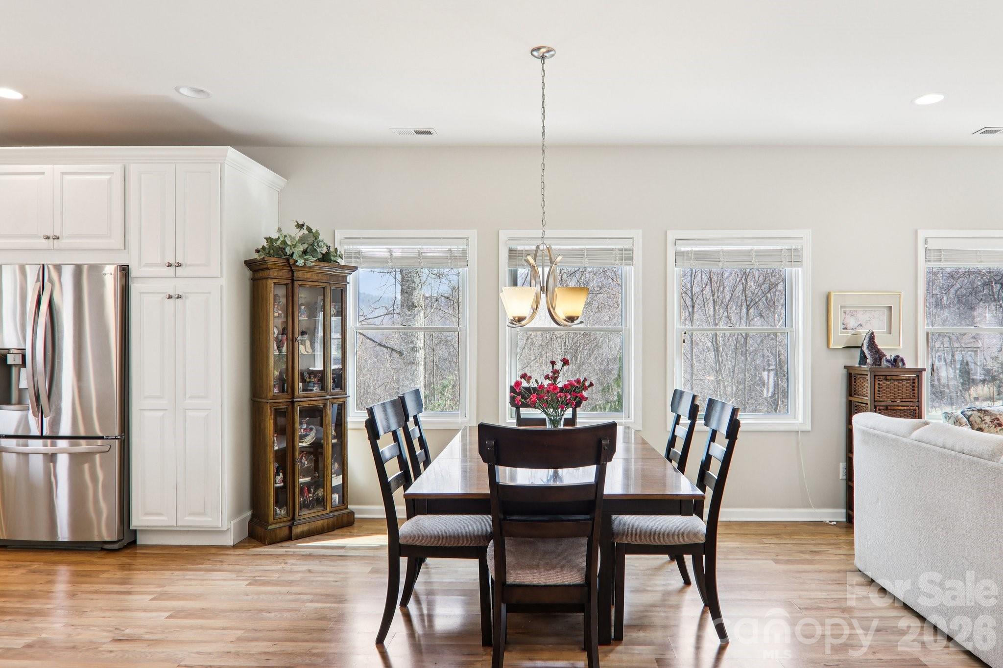 Single Family Residence at 14 Chandra Lane, Clyde, photo 15 of 47