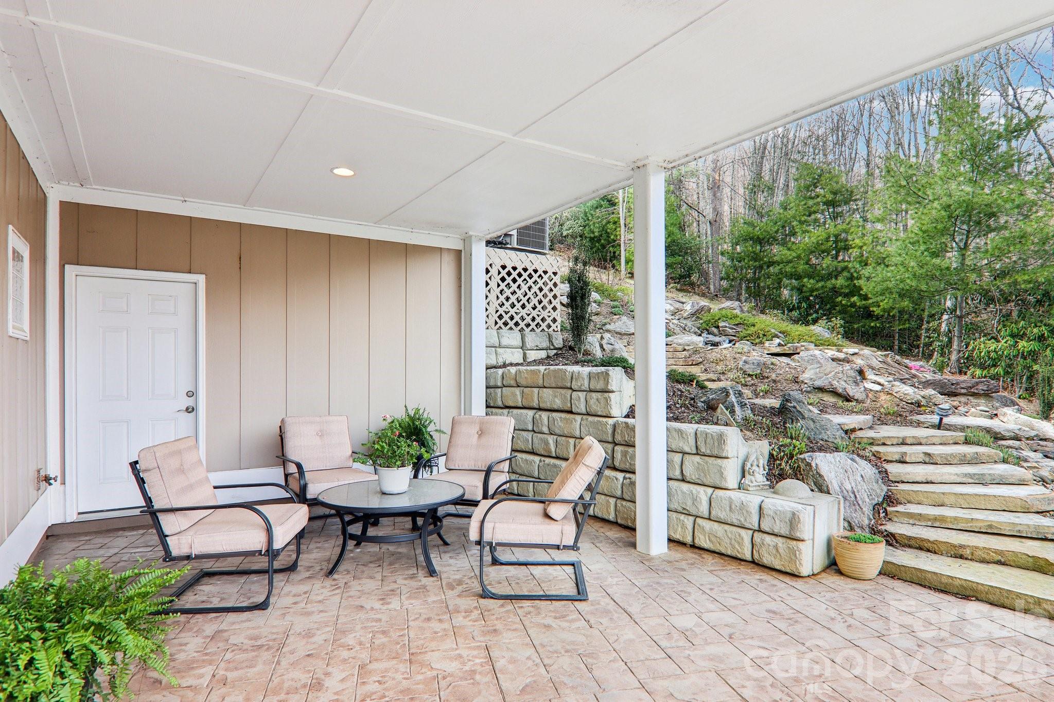 Single Family Residence at 14 Chandra Lane, Clyde, photo 38 of 47