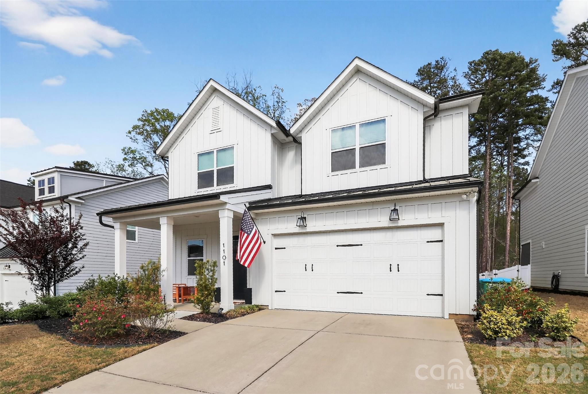Single Family Residence at 1101 Masefield Avenue, Matthews, photo 2 of 37