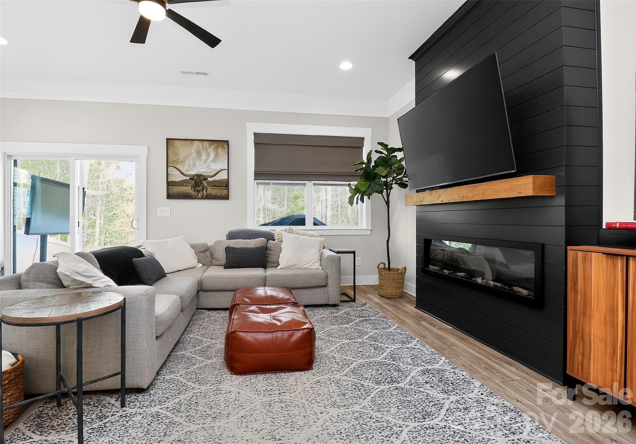 Single Family Residence at 1101 Masefield Avenue, Matthews, photo 18 of 37
