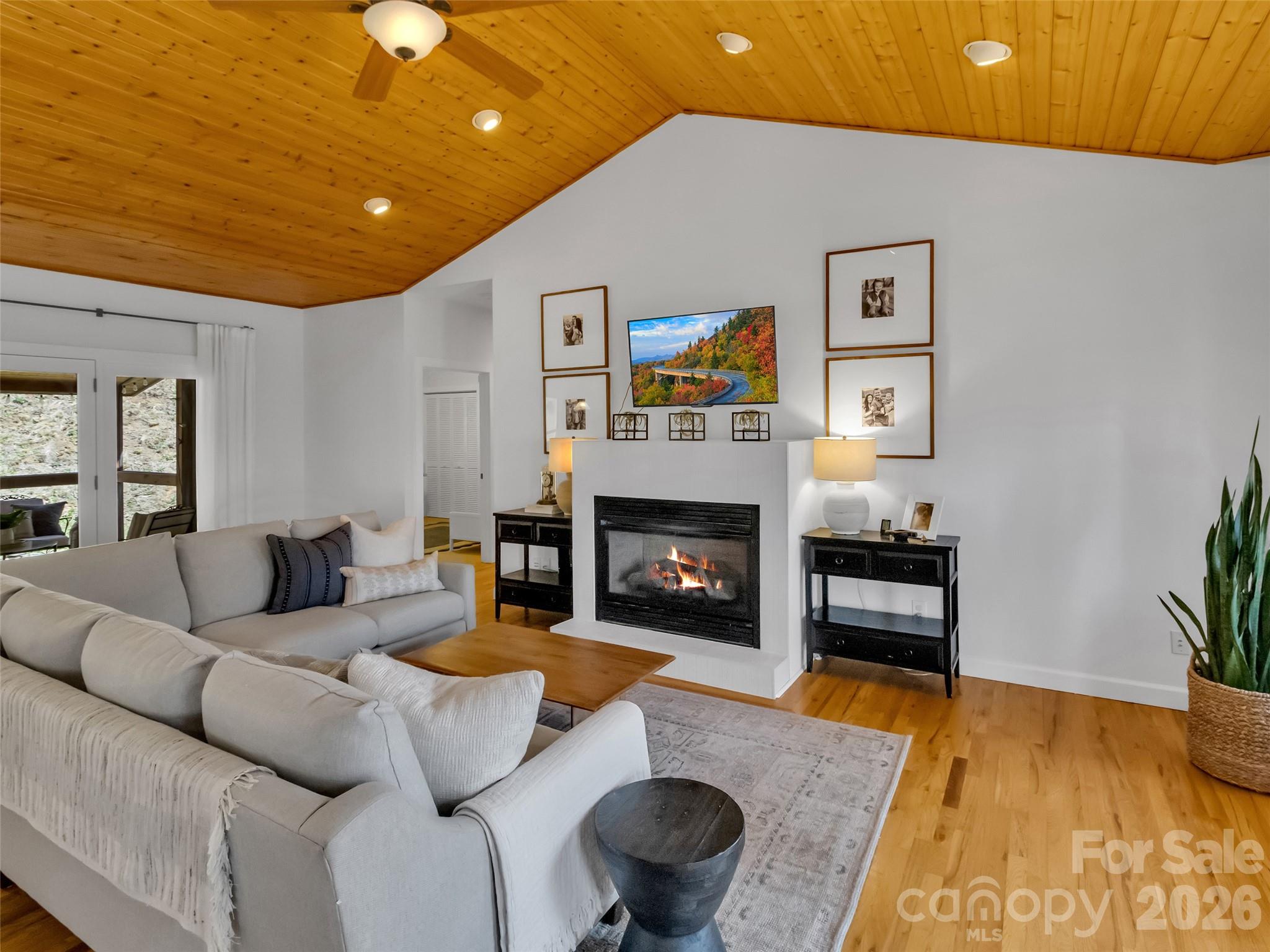 Single Family Residence at 523 Brandywine Road, Waynesville, photo 5 of 46