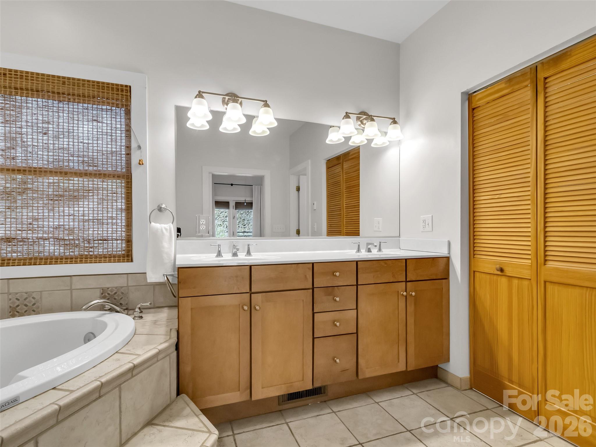 Single Family Residence at 523 Brandywine Road, Waynesville, photo 17 of 46