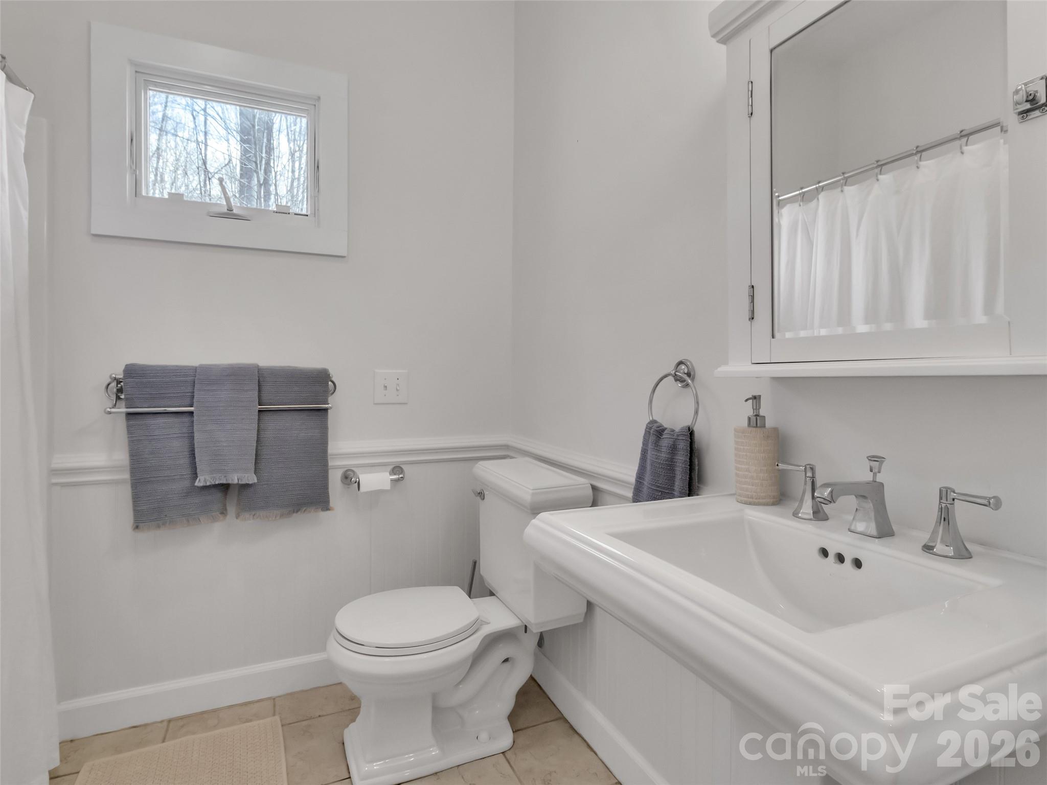 Single Family Residence at 523 Brandywine Road, Waynesville, photo 20 of 46