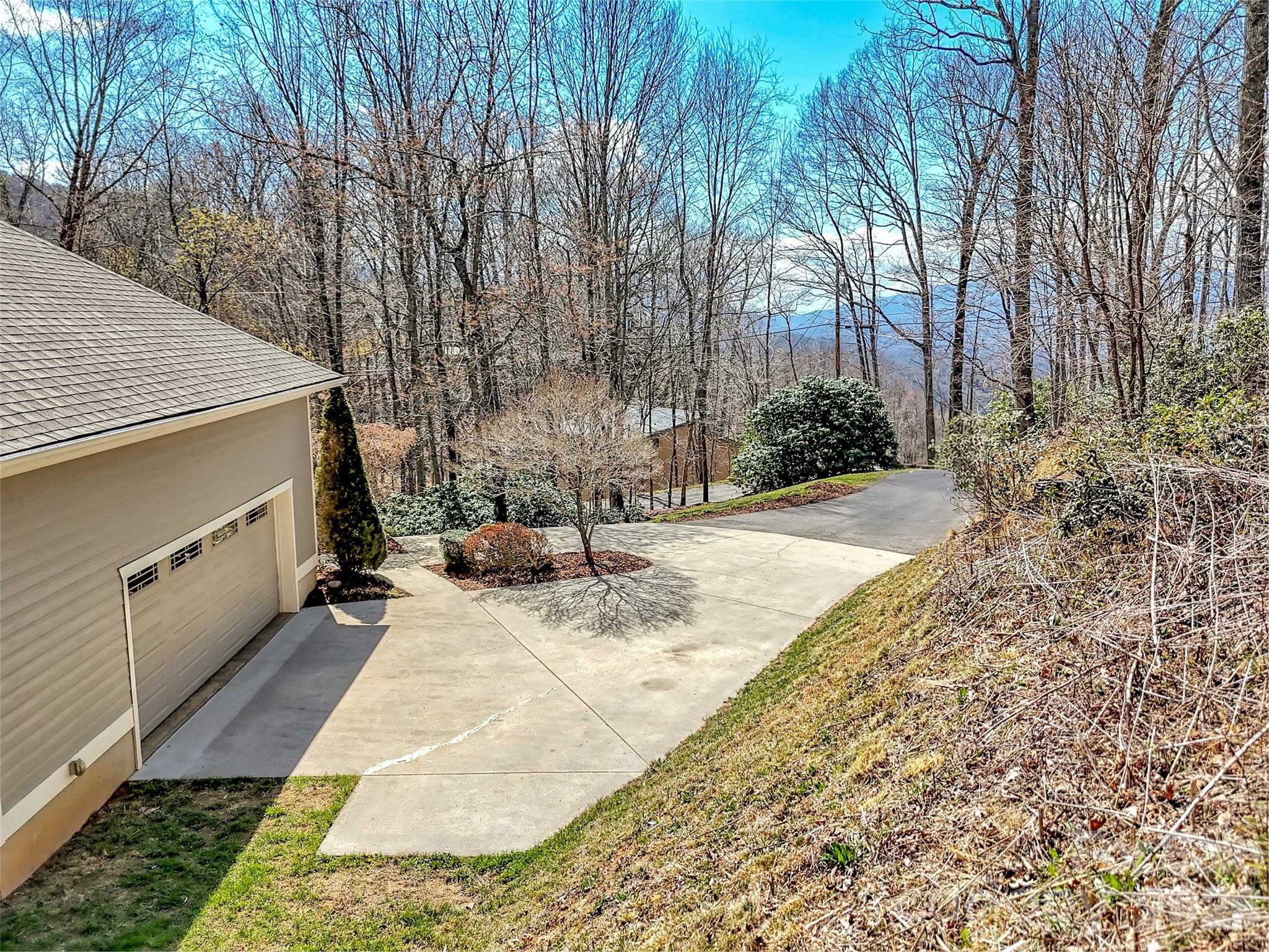 Single Family Residence at 523 Brandywine Road, Waynesville, photo 32 of 46