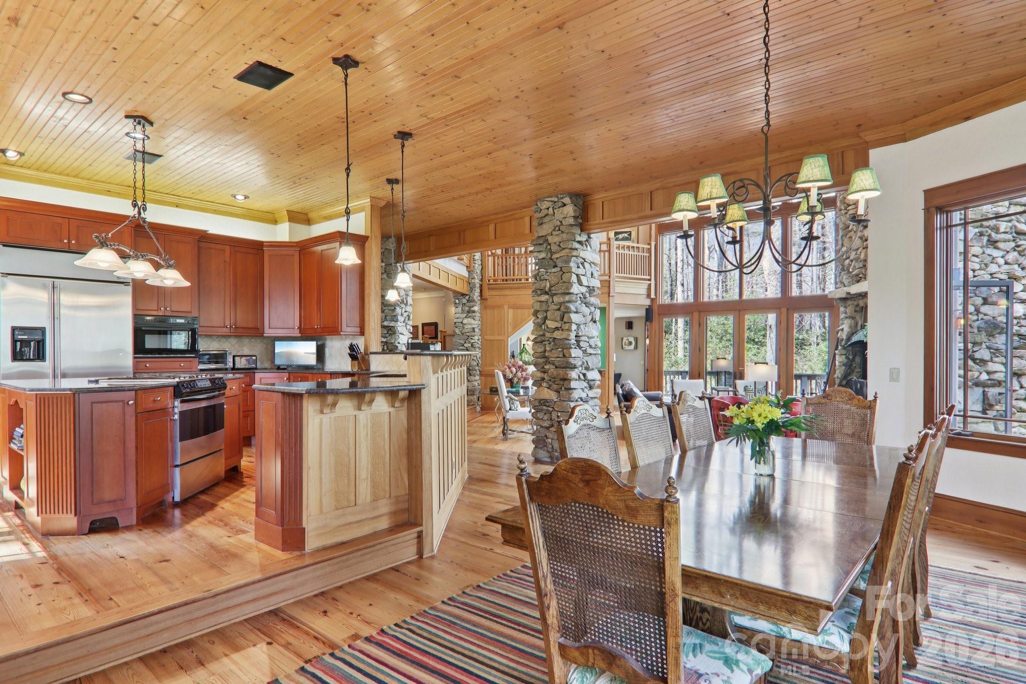 Single Family Residence at 46 Mills Creek Drive, Lake Toxaway, photo 13 of 44