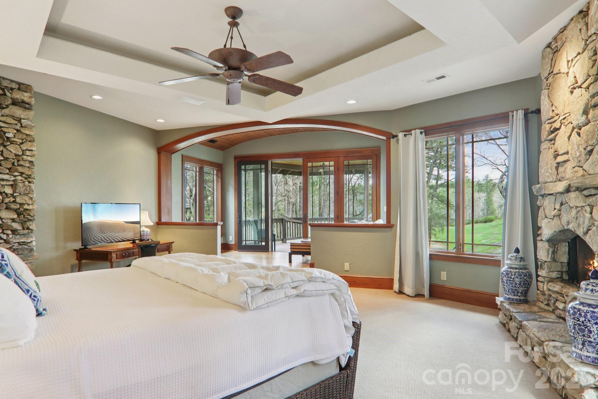 Single Family Residence at 46 Mills Creek Drive, Lake Toxaway, photo 19 of 44