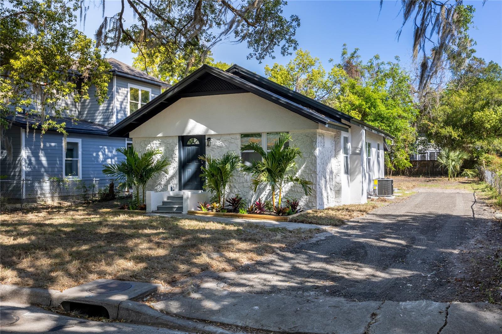 418 NW 3RD AVE