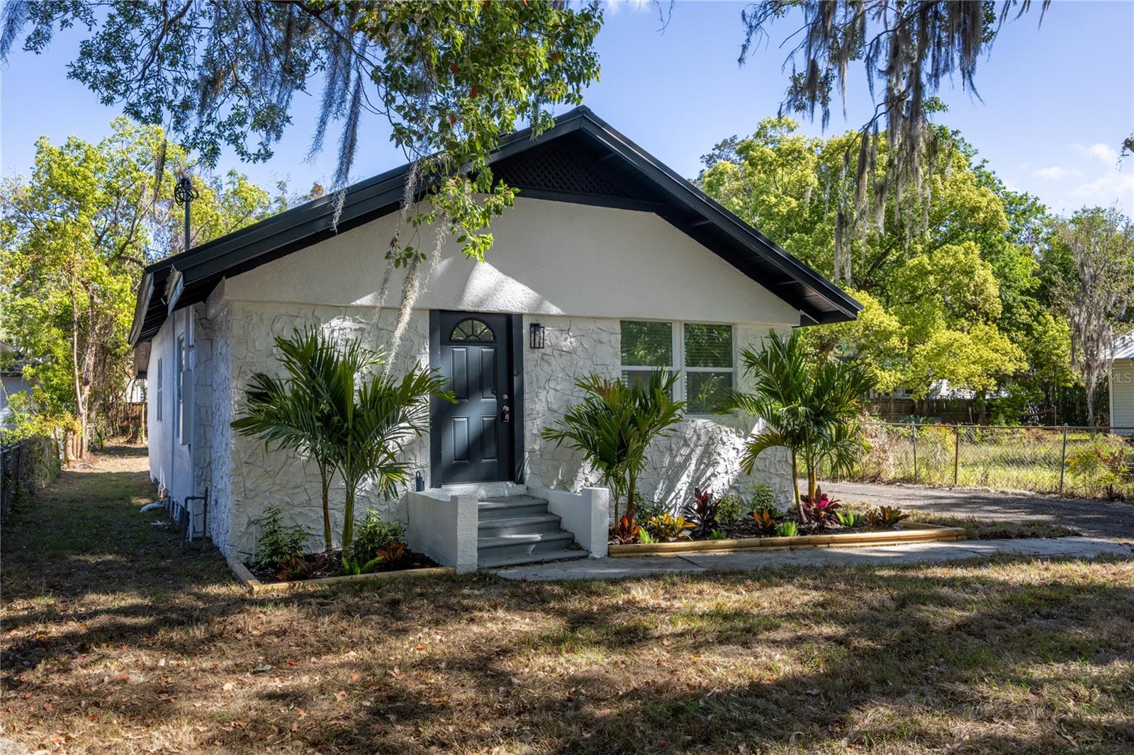 Single Family Residence at 418 NW 3RD AVE, GAINESVILLE, photo 7 of 31