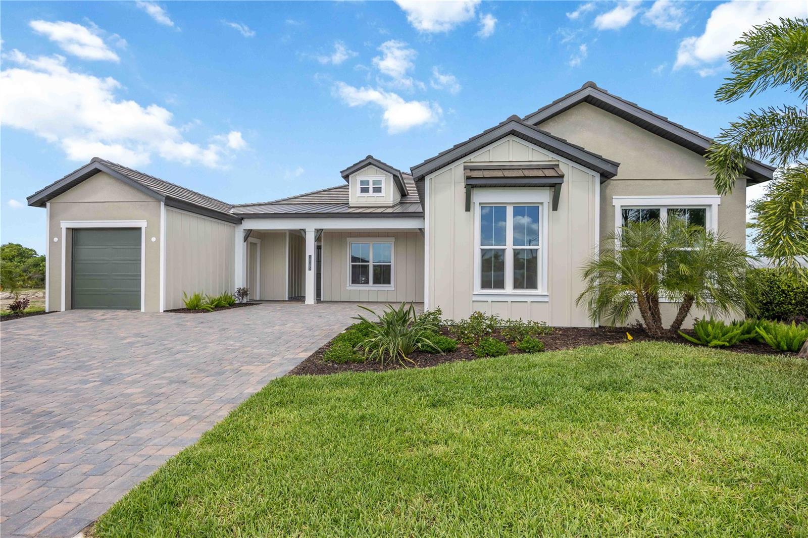 Single Family Residence at 18185 HOME RUN DR, VENICE, photo 2 of 30