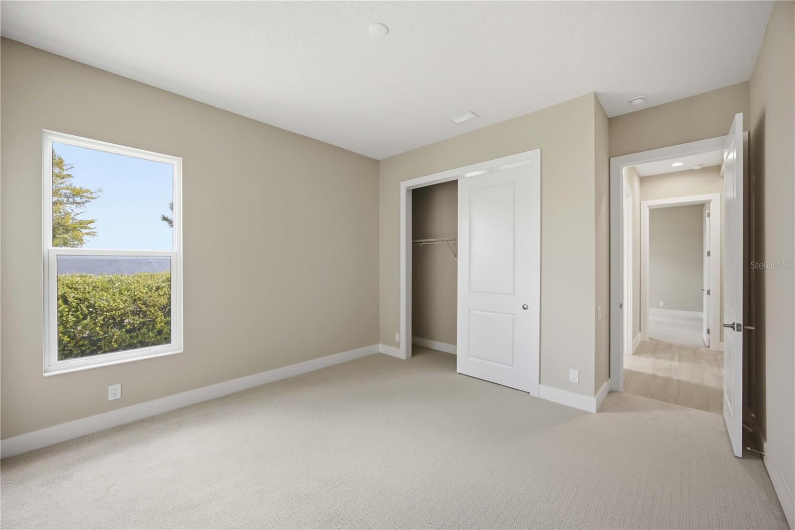 Single Family Residence at 18185 HOME RUN DR, VENICE, photo 20 of 30