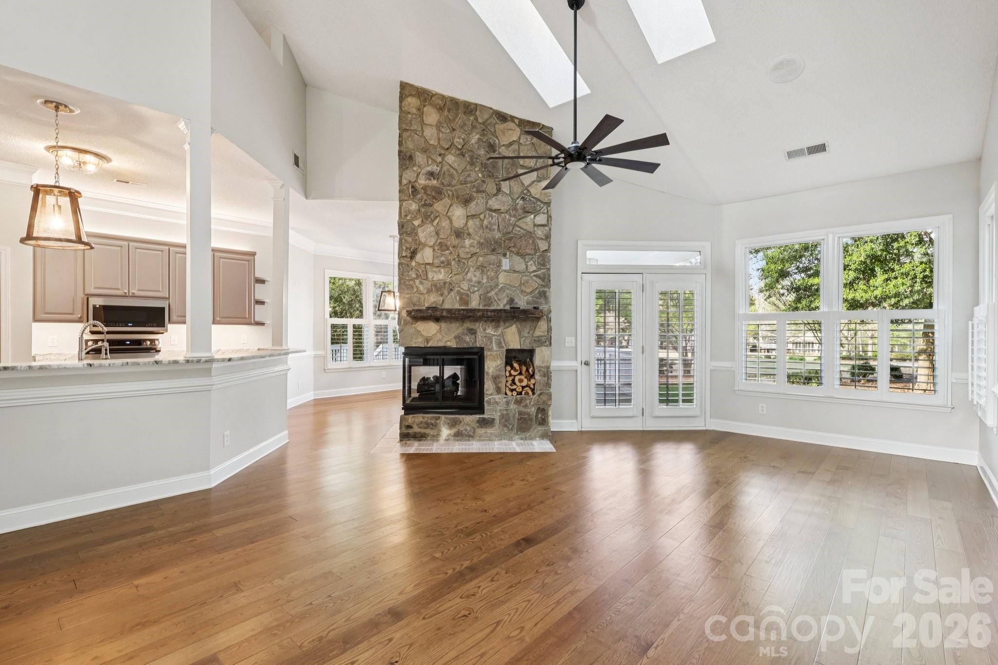 Single Family Residence at 206 Millingport Lane, New London, photo 9 of 46