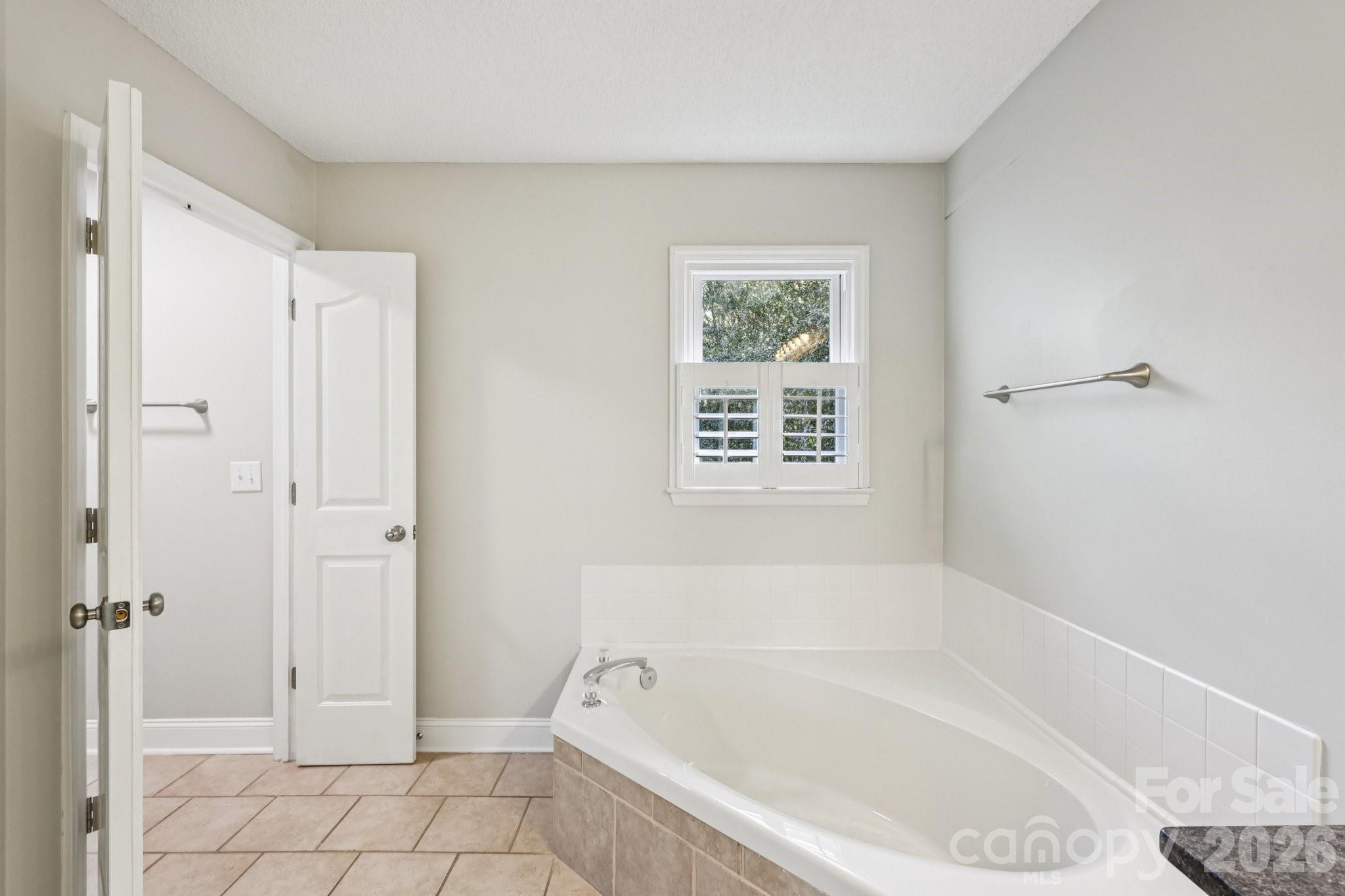Single Family Residence at 206 Millingport Lane, New London, photo 38 of 46