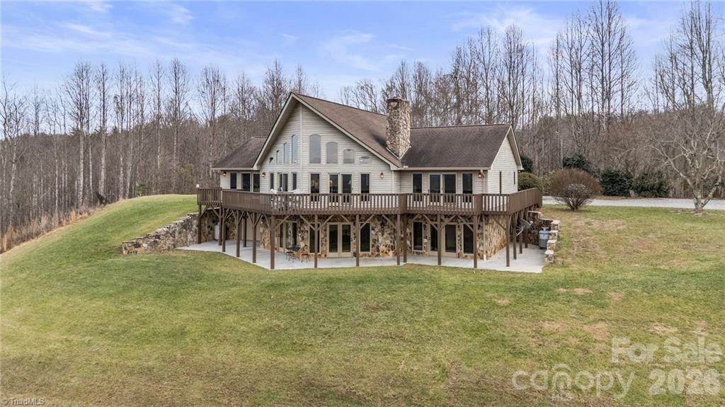 Single Family Residence at 4937 W NC Hwy 268 Highway, Wilkesboro