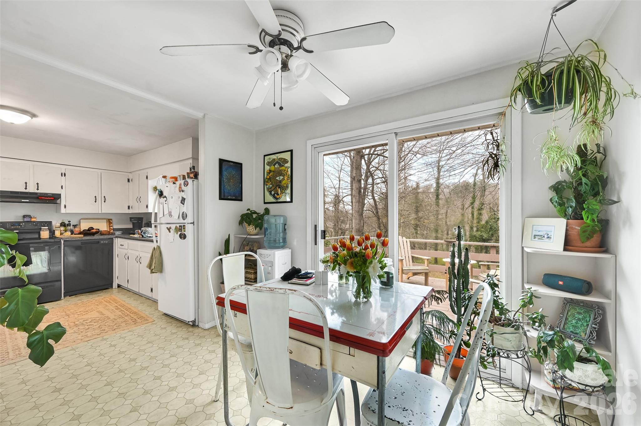 dining area - 297 White Pine Drive, Asheville
