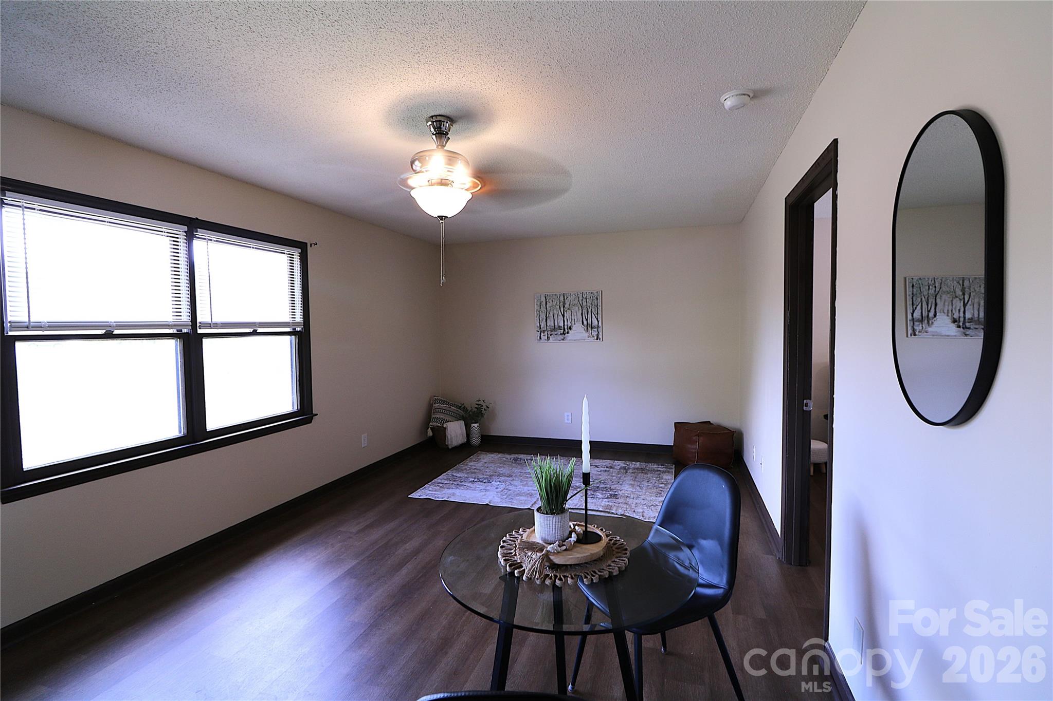 Living room and Dining area - 525 SW 12th Street SW, Hickory