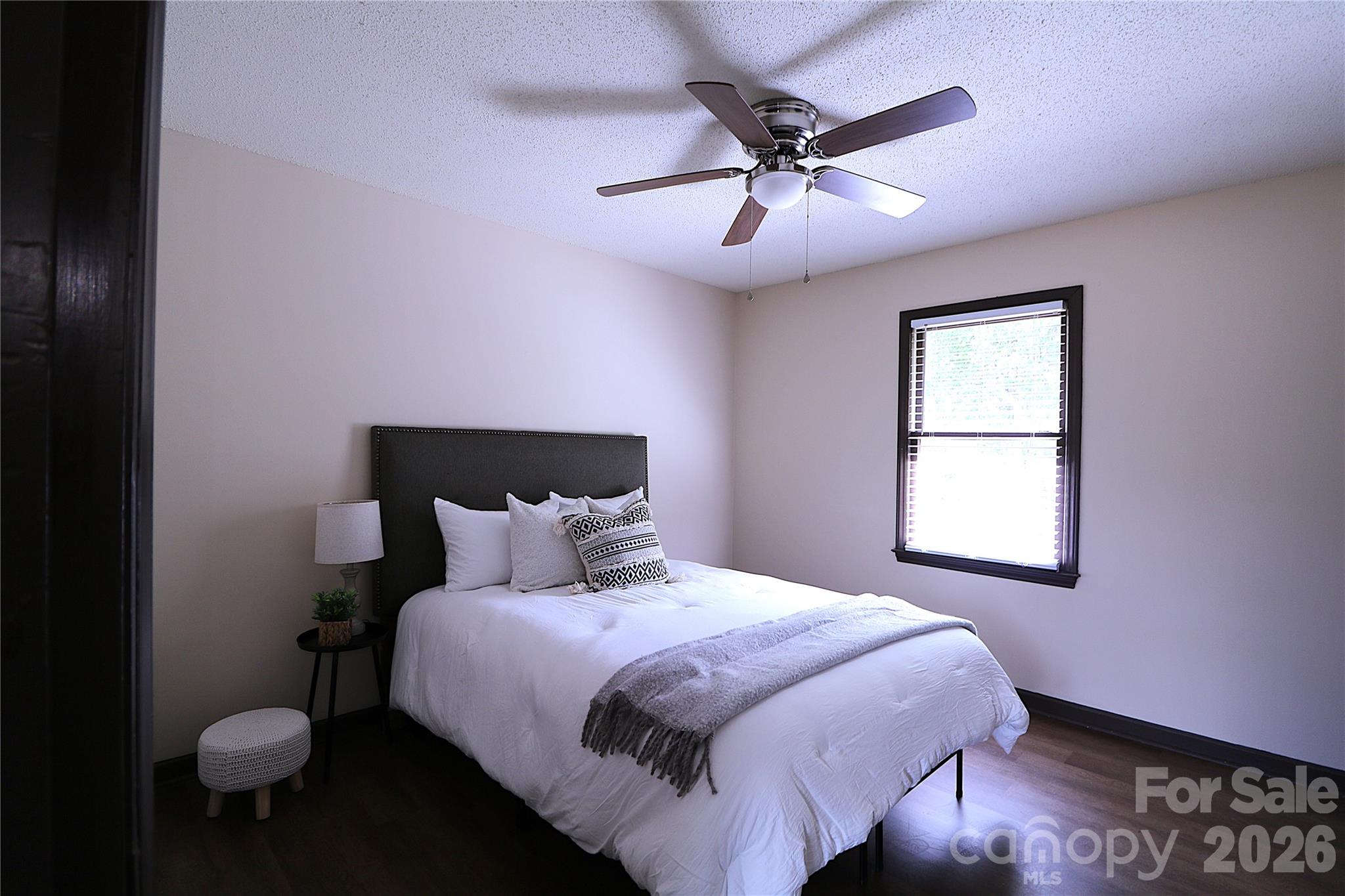 Condominium at 525 SW 12th Street SW, Hickory, photo 10 of 20