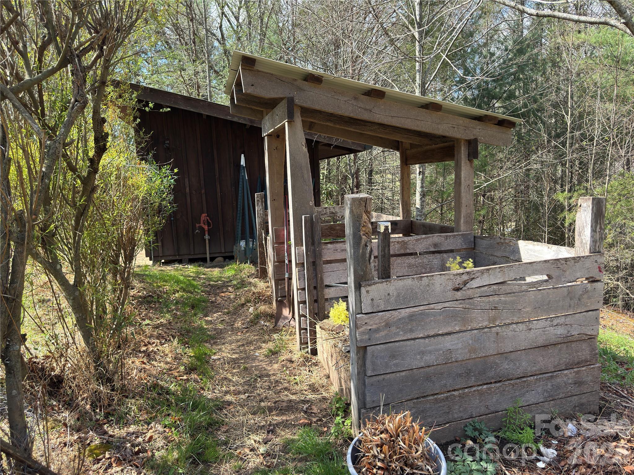 Single Family Residence at 1422 Middle Fork Road, Hendersonville, photo 44 of 48