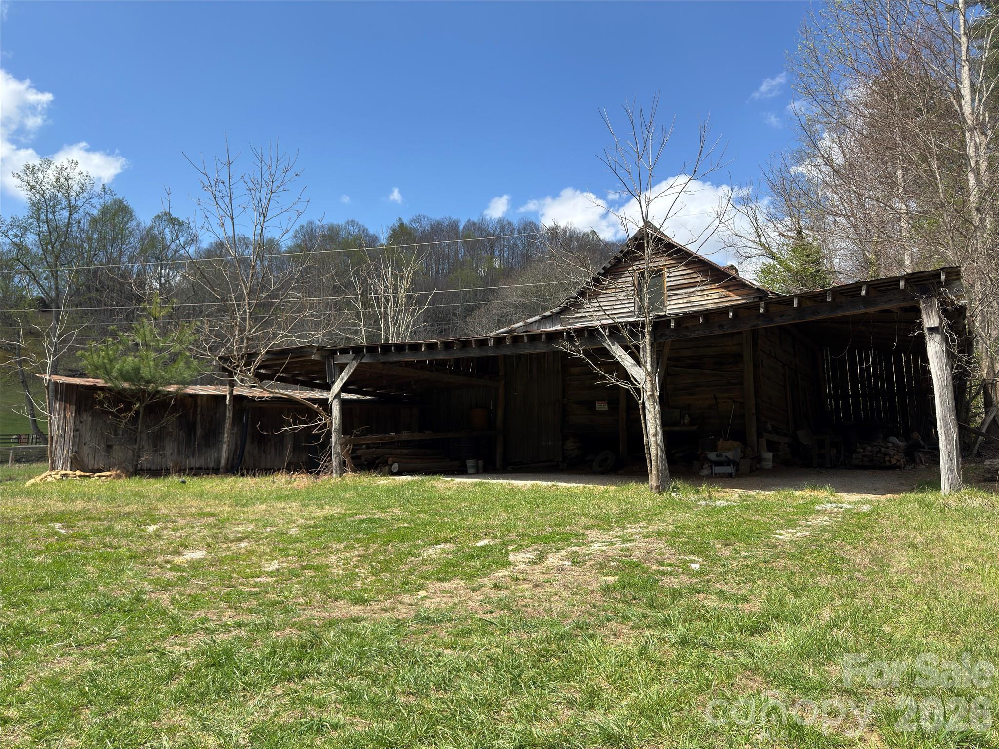 Single Family Residence at 1422 Middle Fork Road, Hendersonville, photo 46 of 48