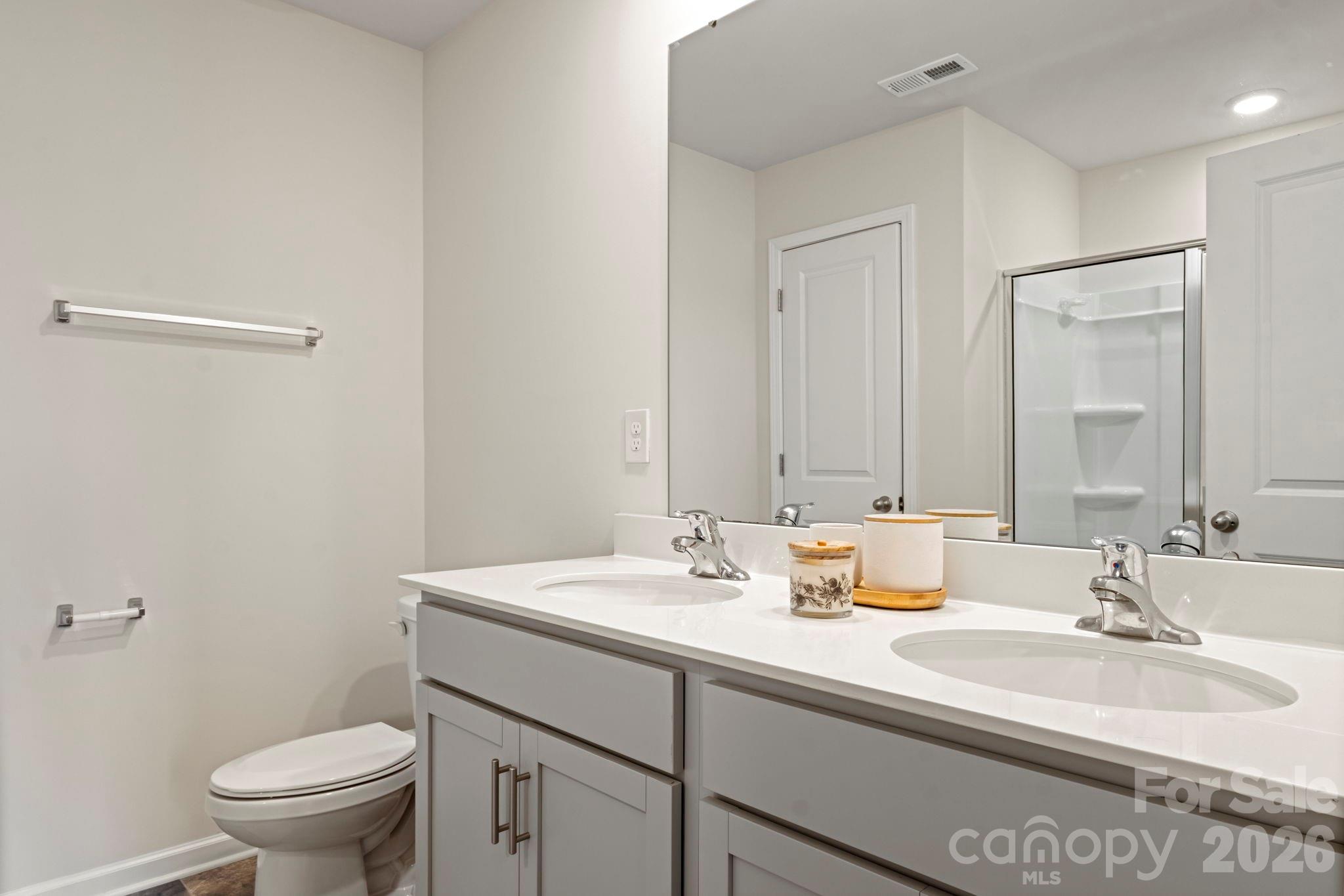 Single Family Residence at 1331 Mifflin Lane, Dallas, photo 14 of 34