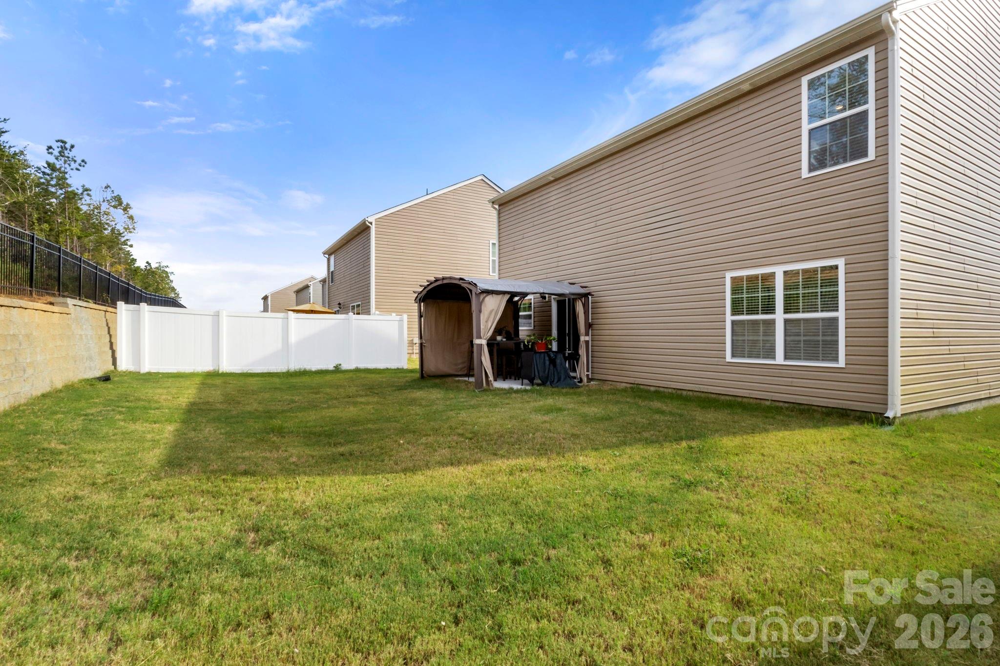 Single Family Residence at 1331 Mifflin Lane, Dallas, photo 15 of 34