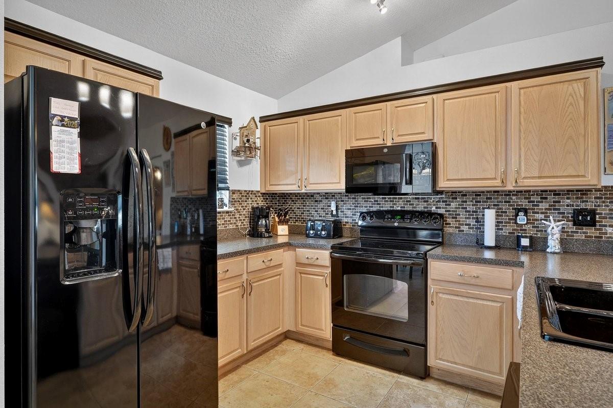 Single Family Residence at 89 ROBINSON DR, PALM COAST, photo 13 of 42