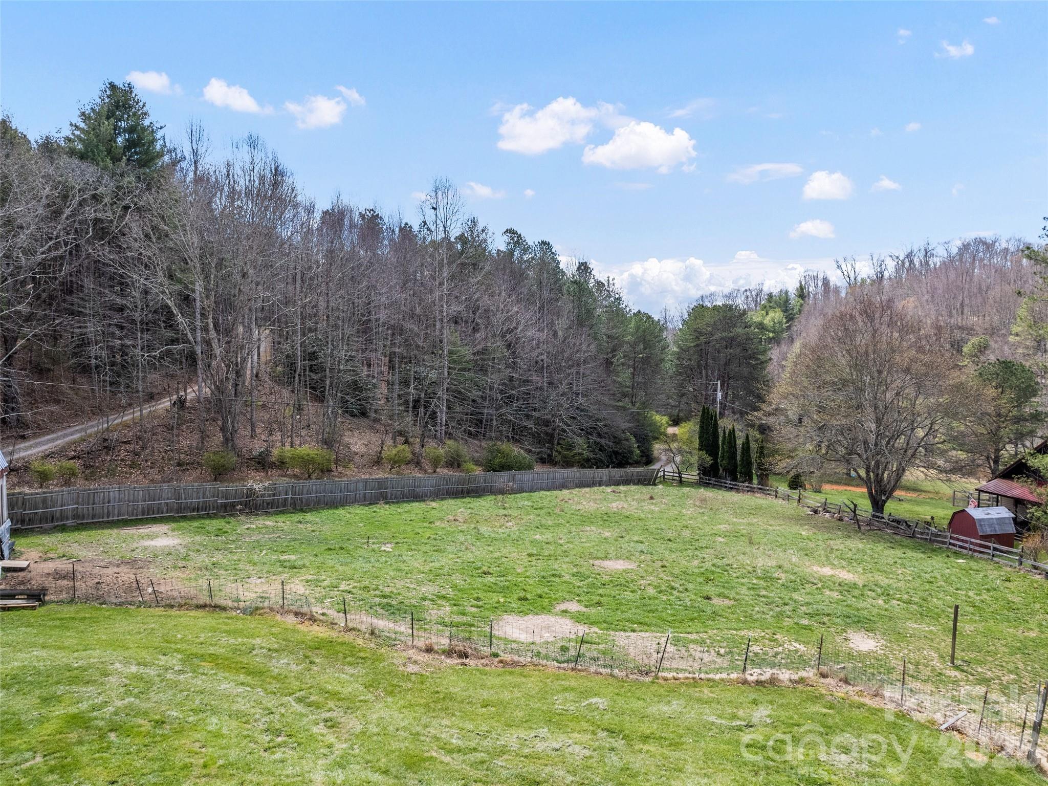Fenced in pasture and flat yard - 838 Hidden Valley Road, Clyde