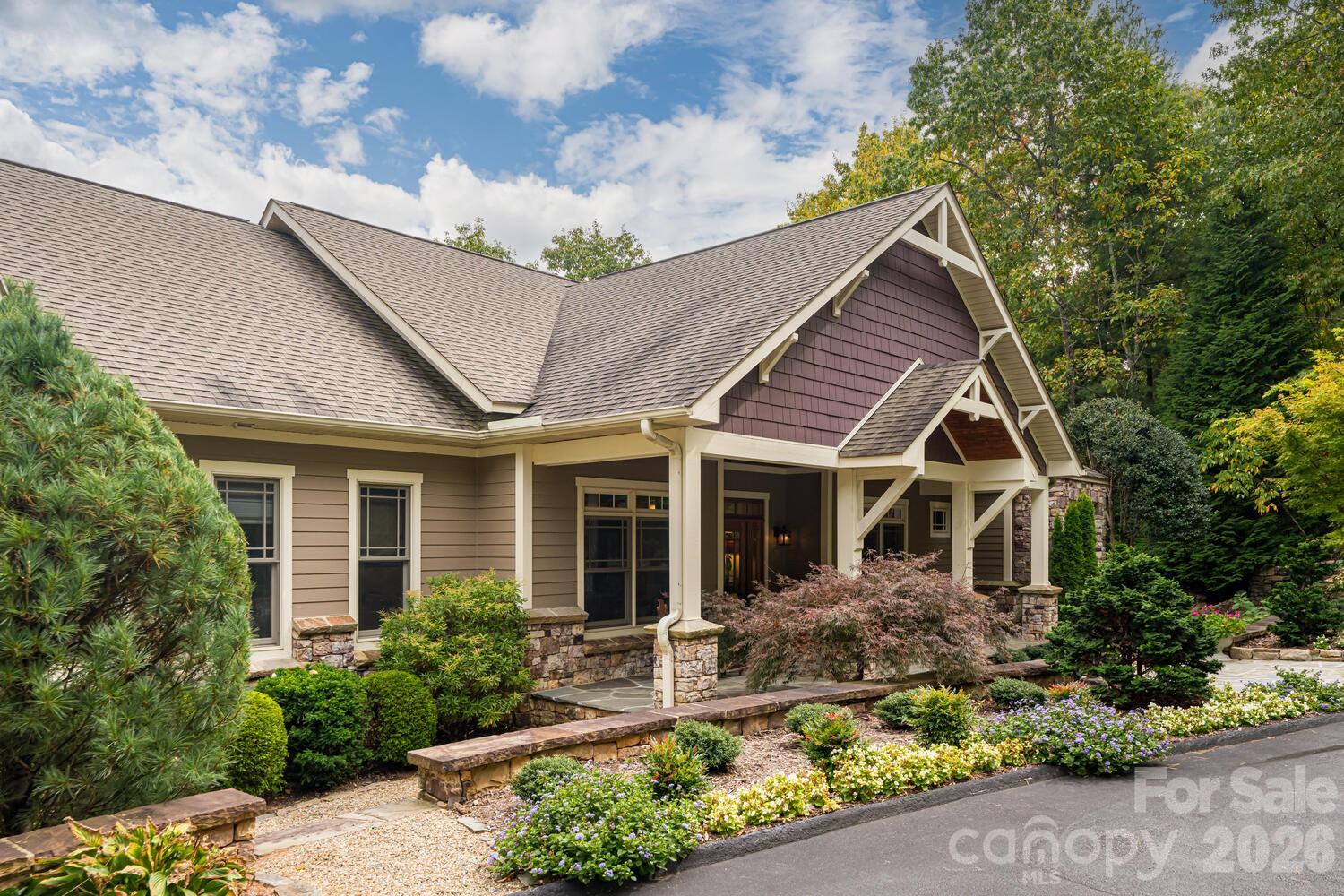 Single Family Residence at 104 Mossridge Court, Flat Rock, photo 2 of 47
