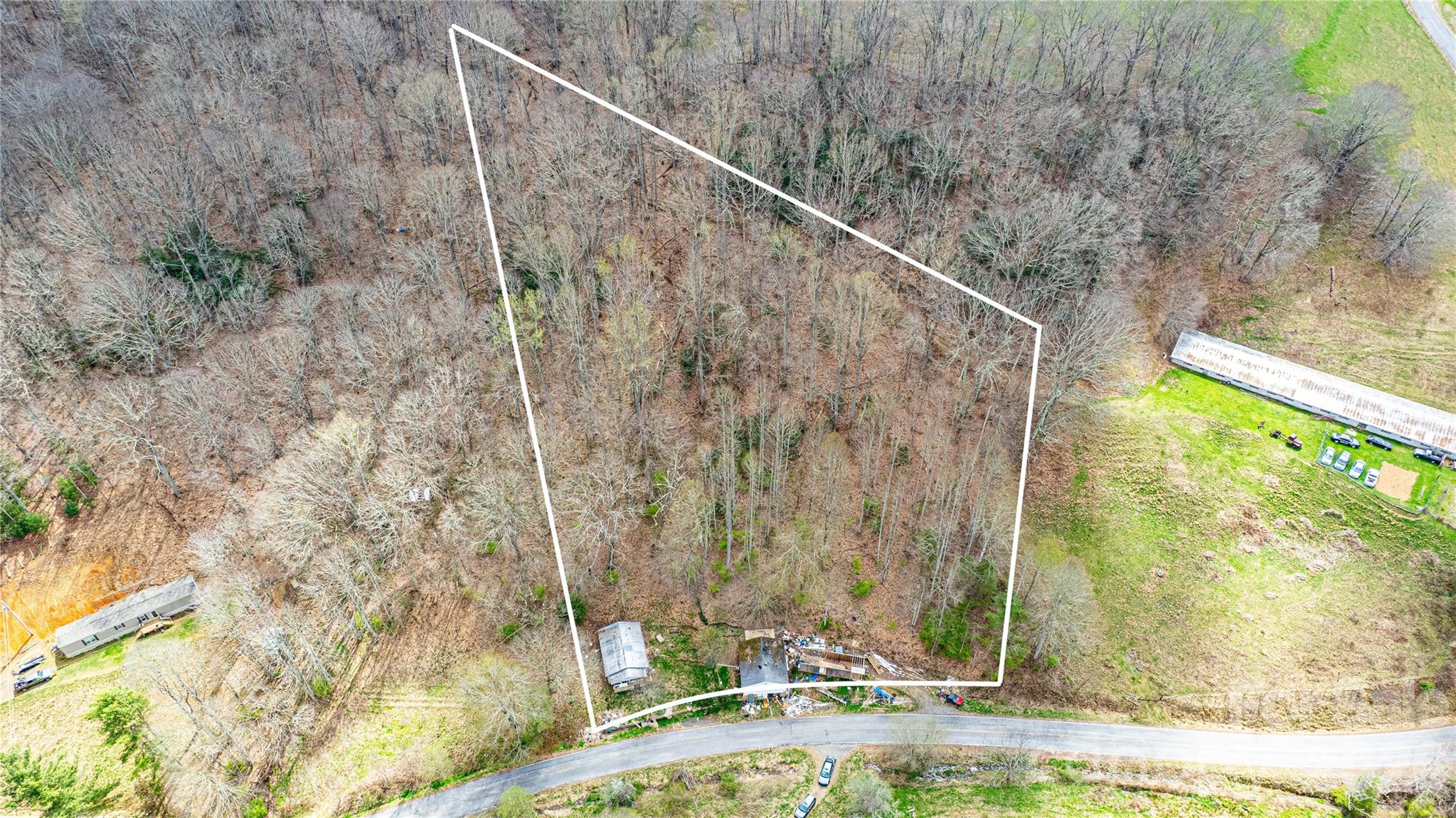 Single Family Residence at 2828 Chandler Creek Road, Mars Hill, photo 3 of 7