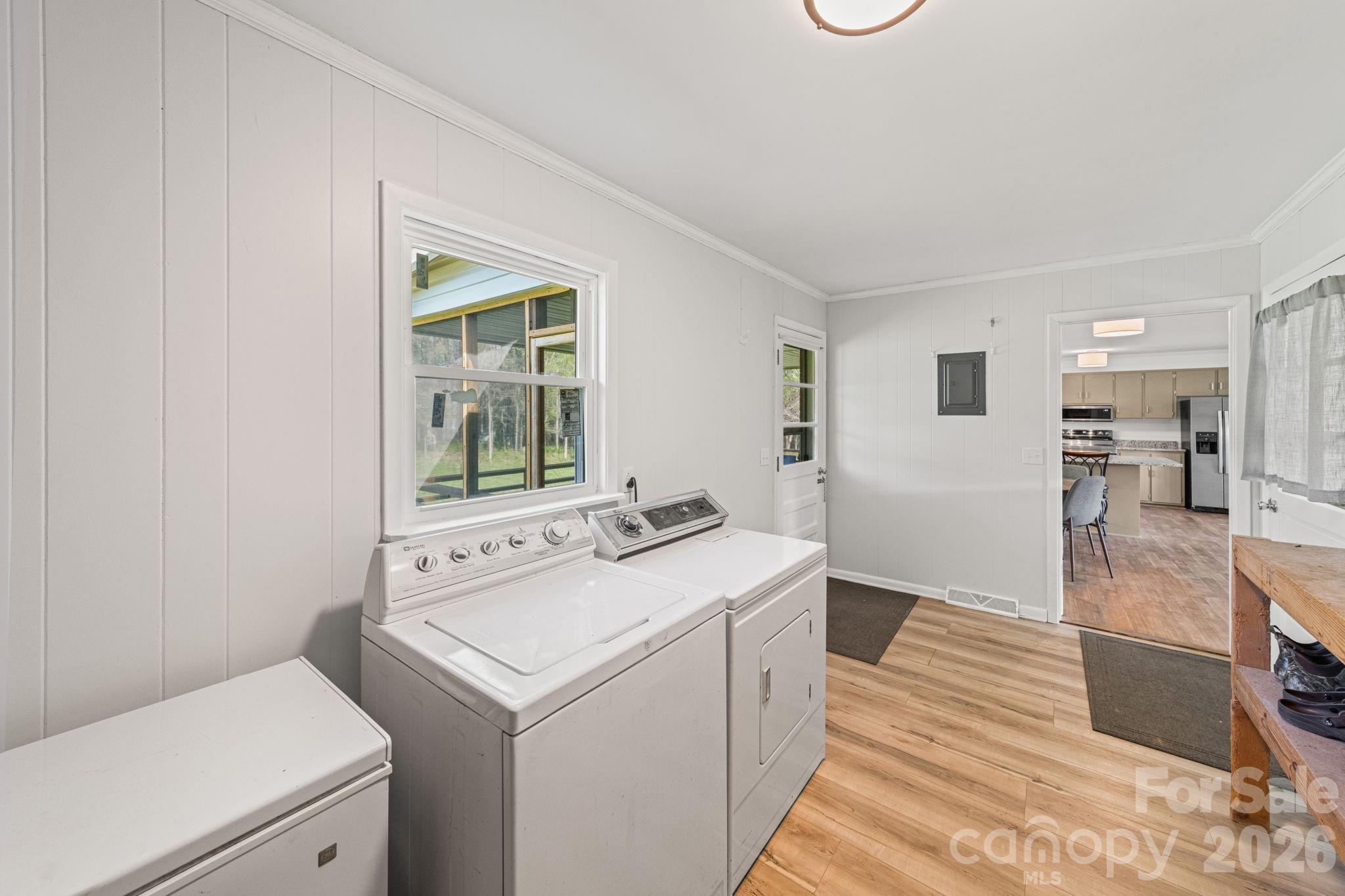 Expansive Laundry Room - 12227 NC 138 Highway, Norwood