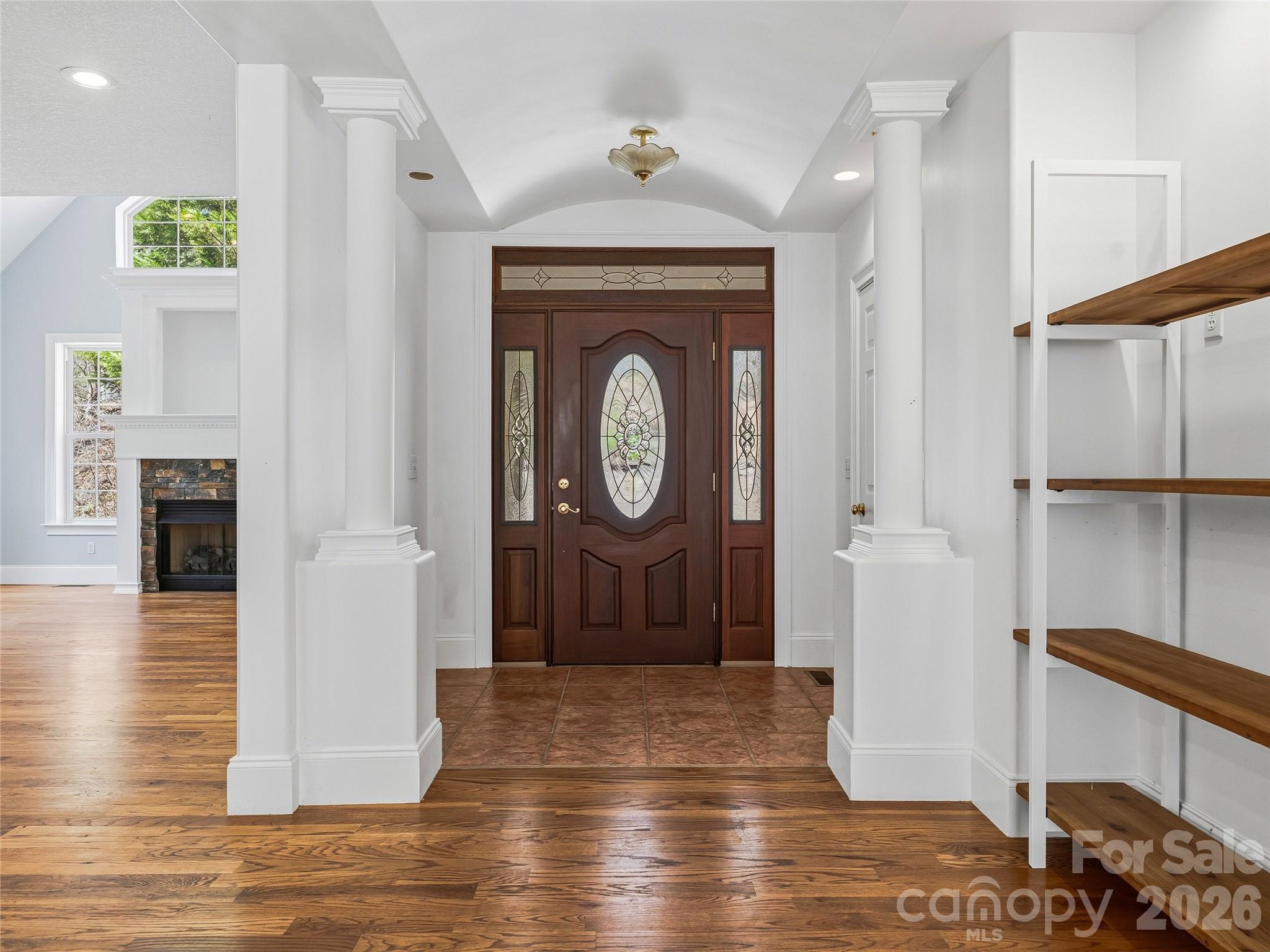 Spacious Entry - 196 Blackbird Lane, Tryon