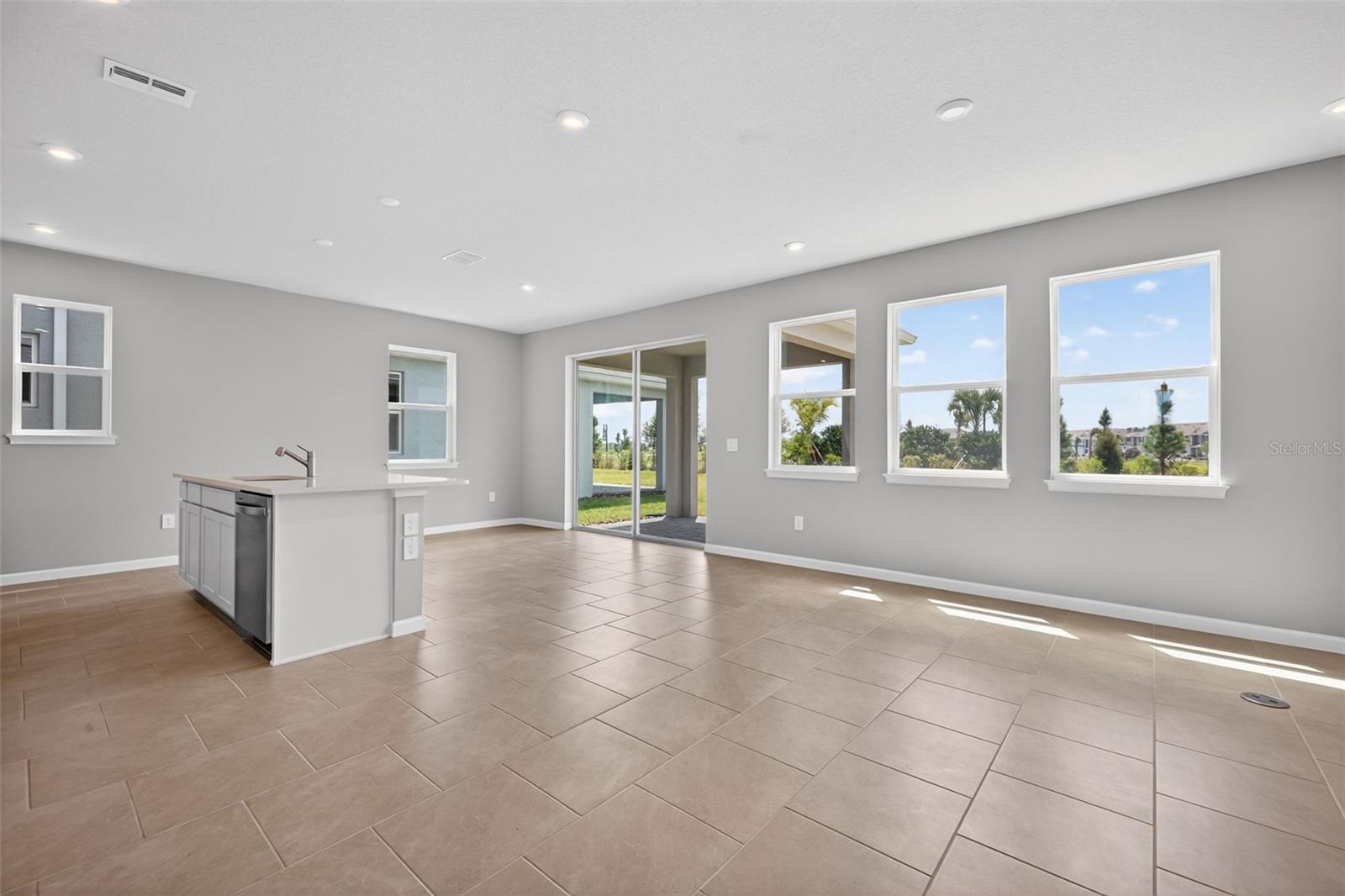 Single Family Residence at 13109 OXEYE LN, PARRISH, photo 5 of 36