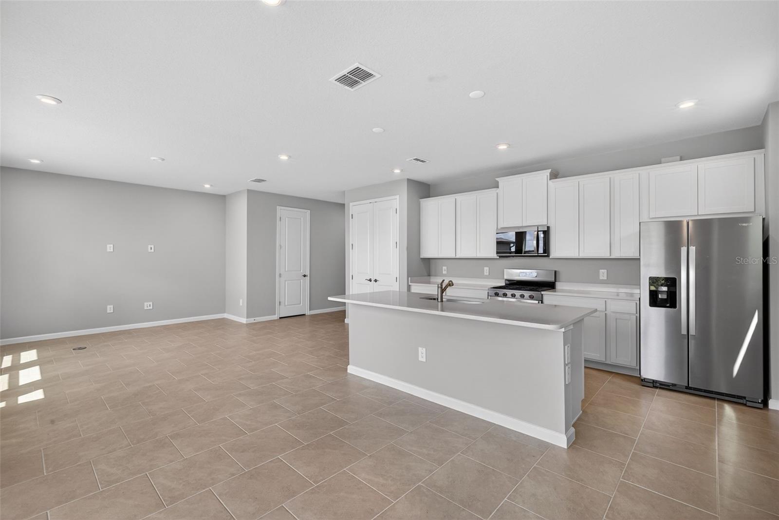 Single Family Residence at 13109 OXEYE LN, PARRISH, photo 7 of 36