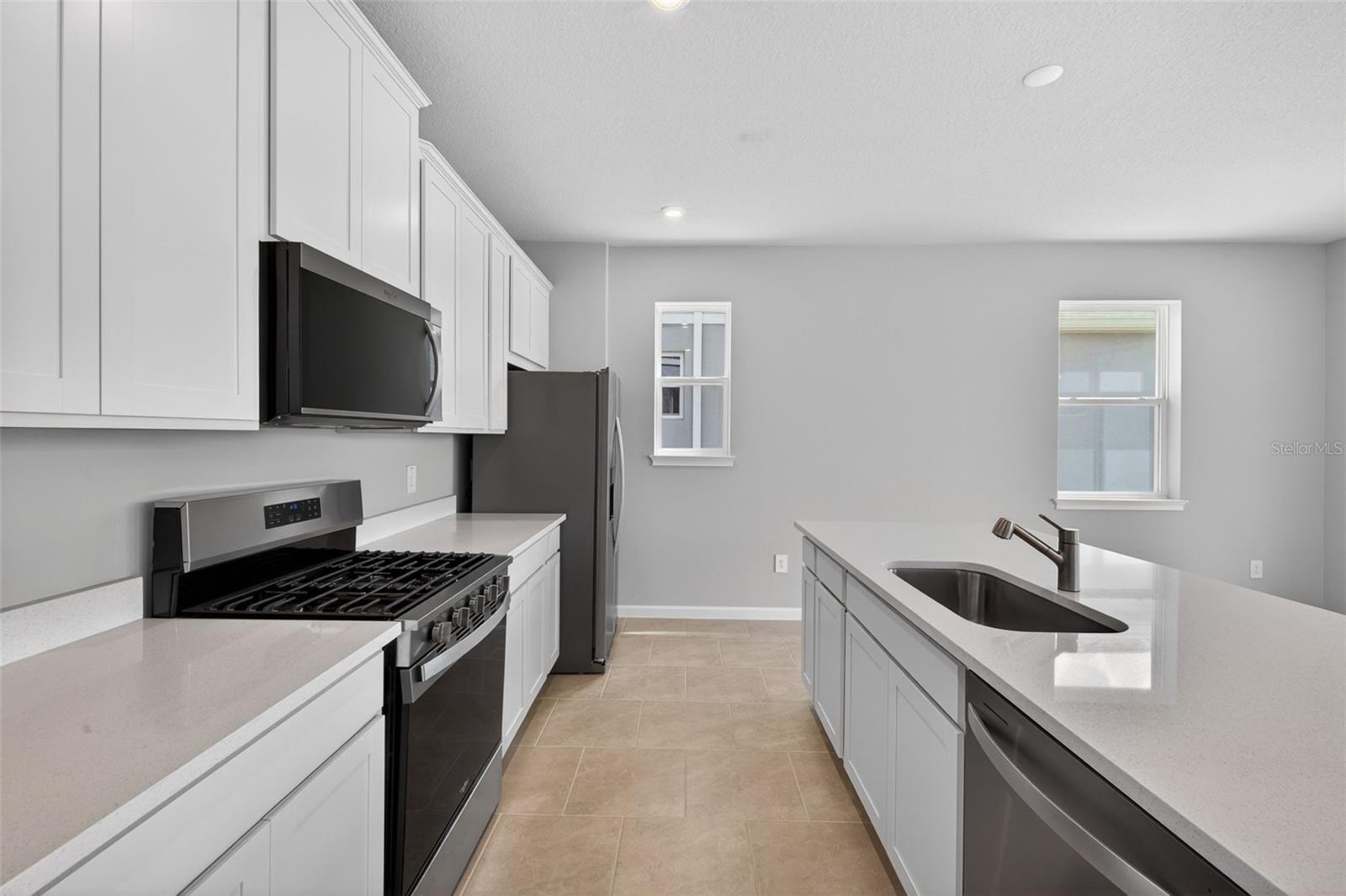 Single Family Residence at 13109 OXEYE LN, PARRISH, photo 11 of 36