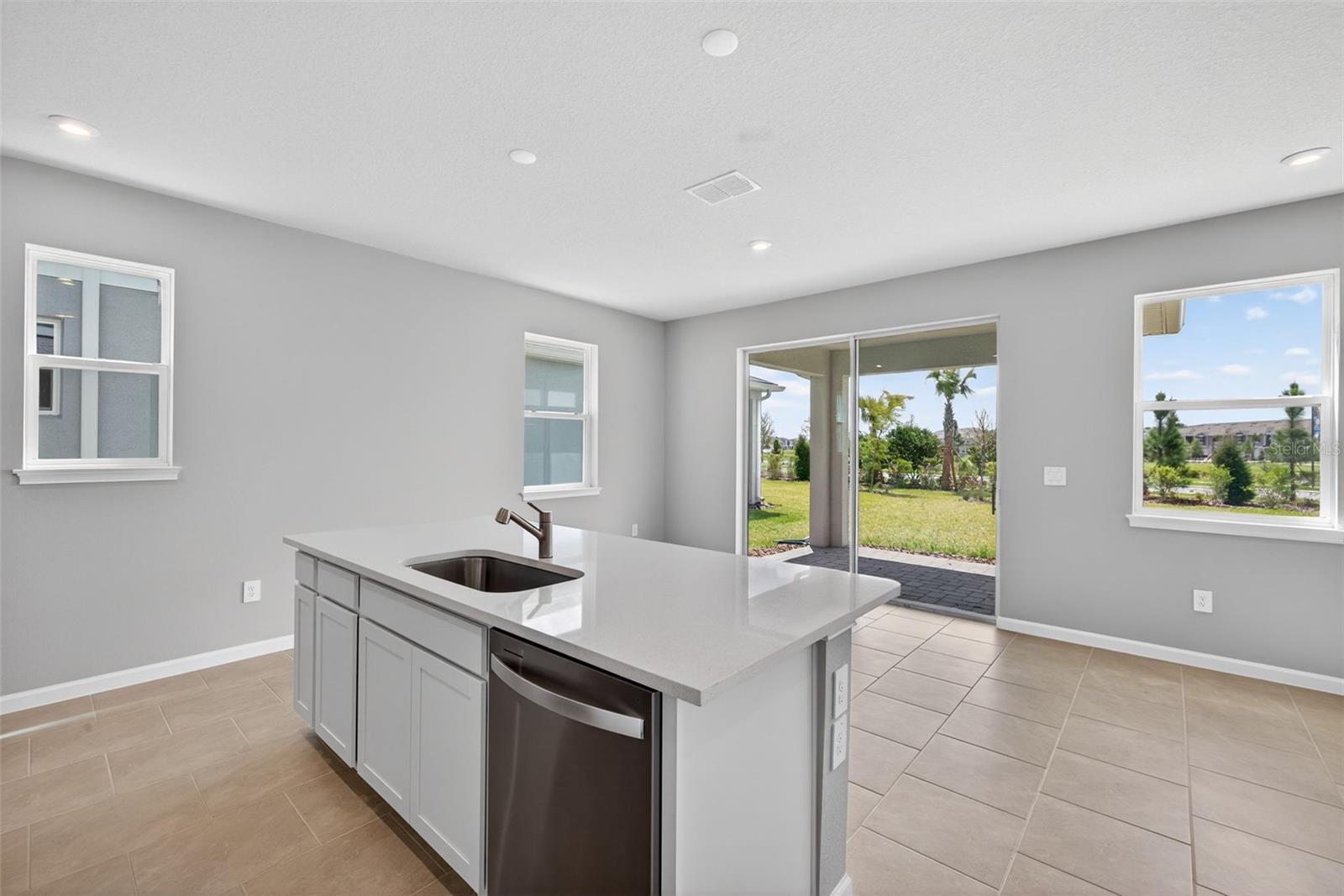 Single Family Residence at 13109 OXEYE LN, PARRISH, photo 12 of 36