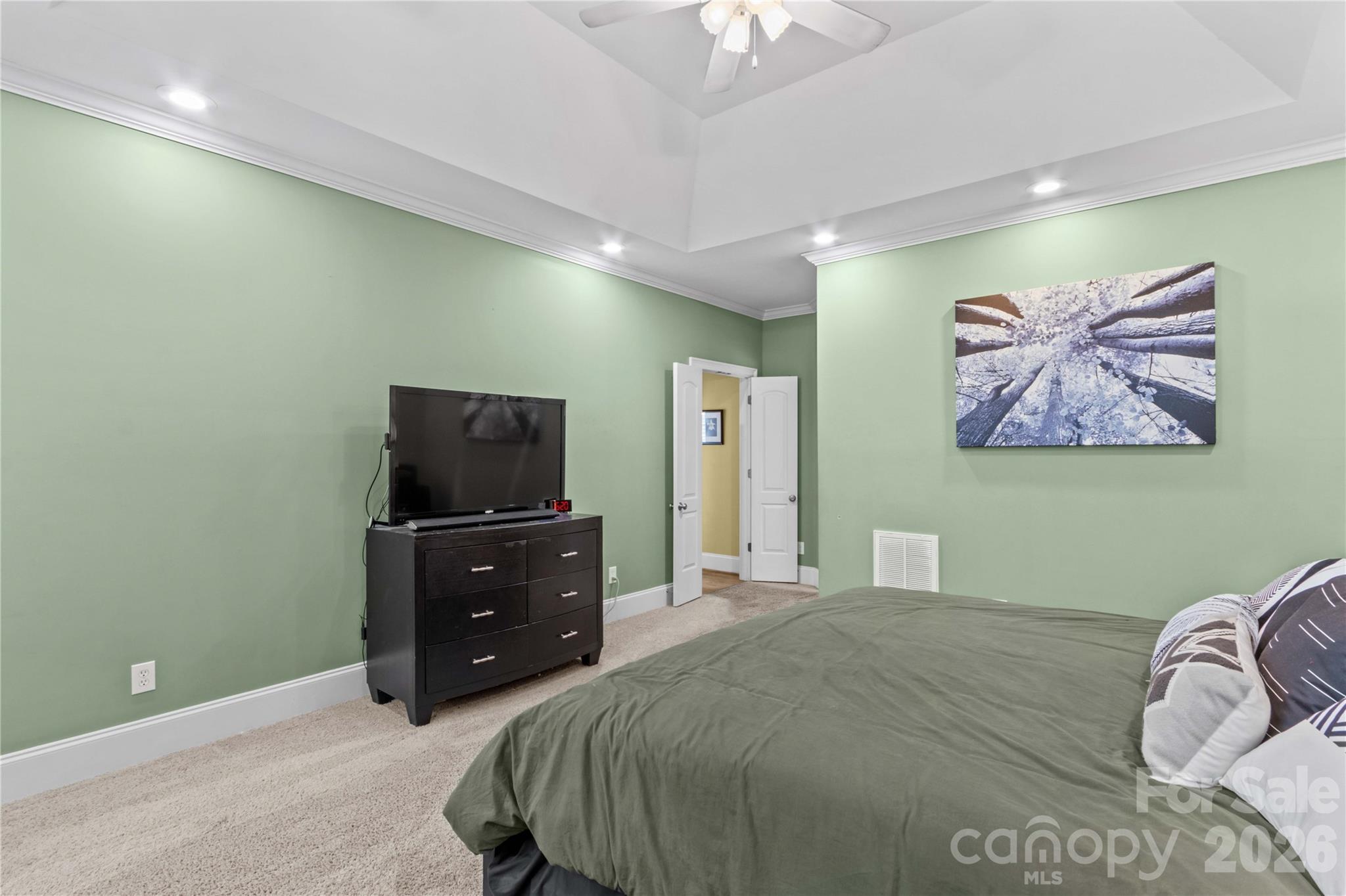 Single Family Residence at 158 Winding Brook Way, Statesville, photo 18 of 48