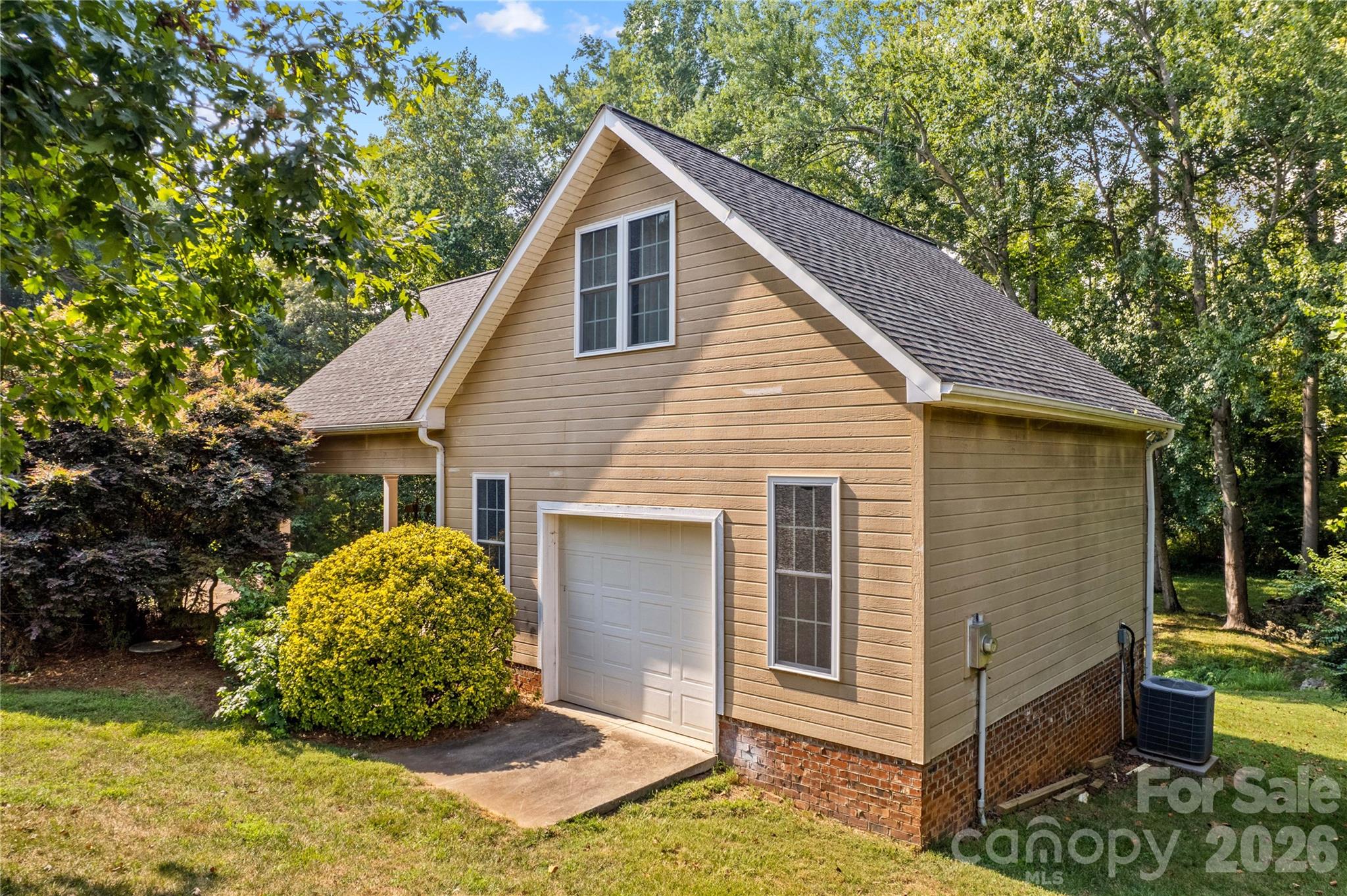 Single Family Residence at 158 Winding Brook Way, Statesville, photo 42 of 48