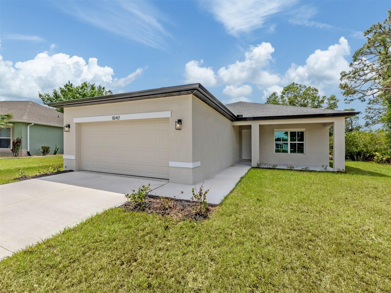 1047 COMFORT LN