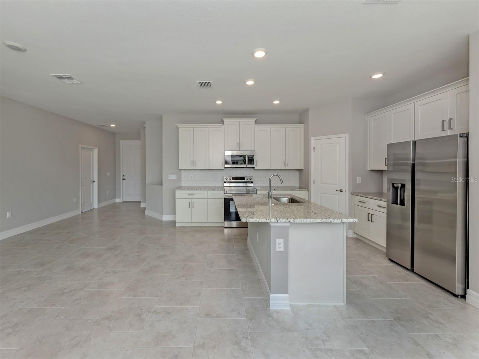 Single Family Residence at 1047 COMFORT LN, NORTH PORT, photo 12 of 70