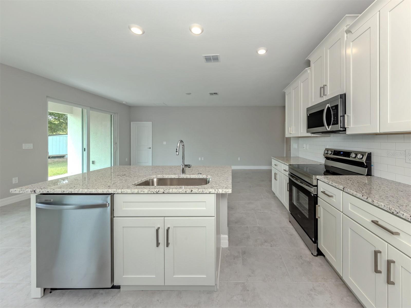 Single Family Residence at 1047 COMFORT LN, NORTH PORT, photo 13 of 70