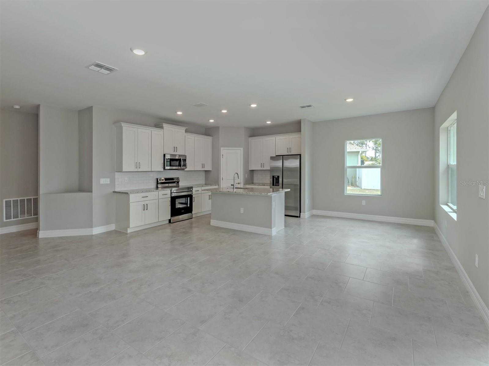 Single Family Residence at 1047 COMFORT LN, NORTH PORT, photo 24 of 70